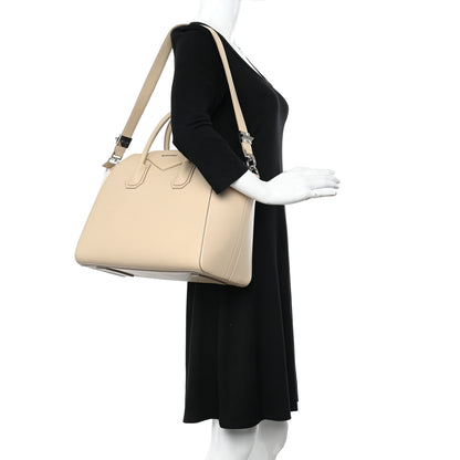 Givenchy Sugar Goatskin Medium Antigona Nude 2 of 11