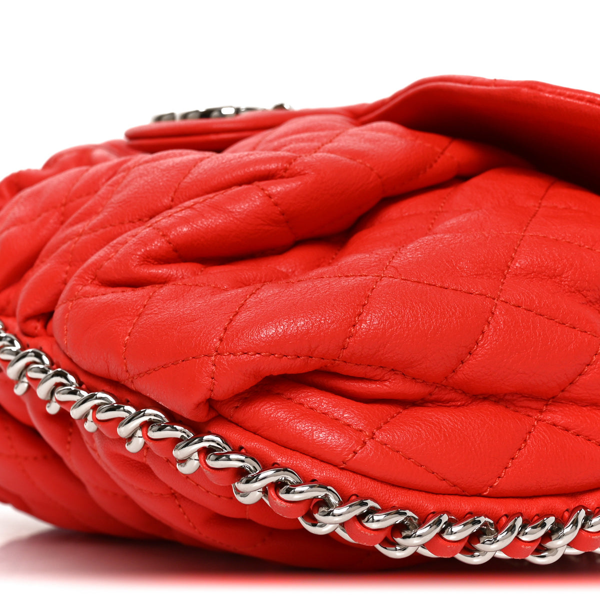 Washed Lambskin Quilted Large Chain Around Messenger Red