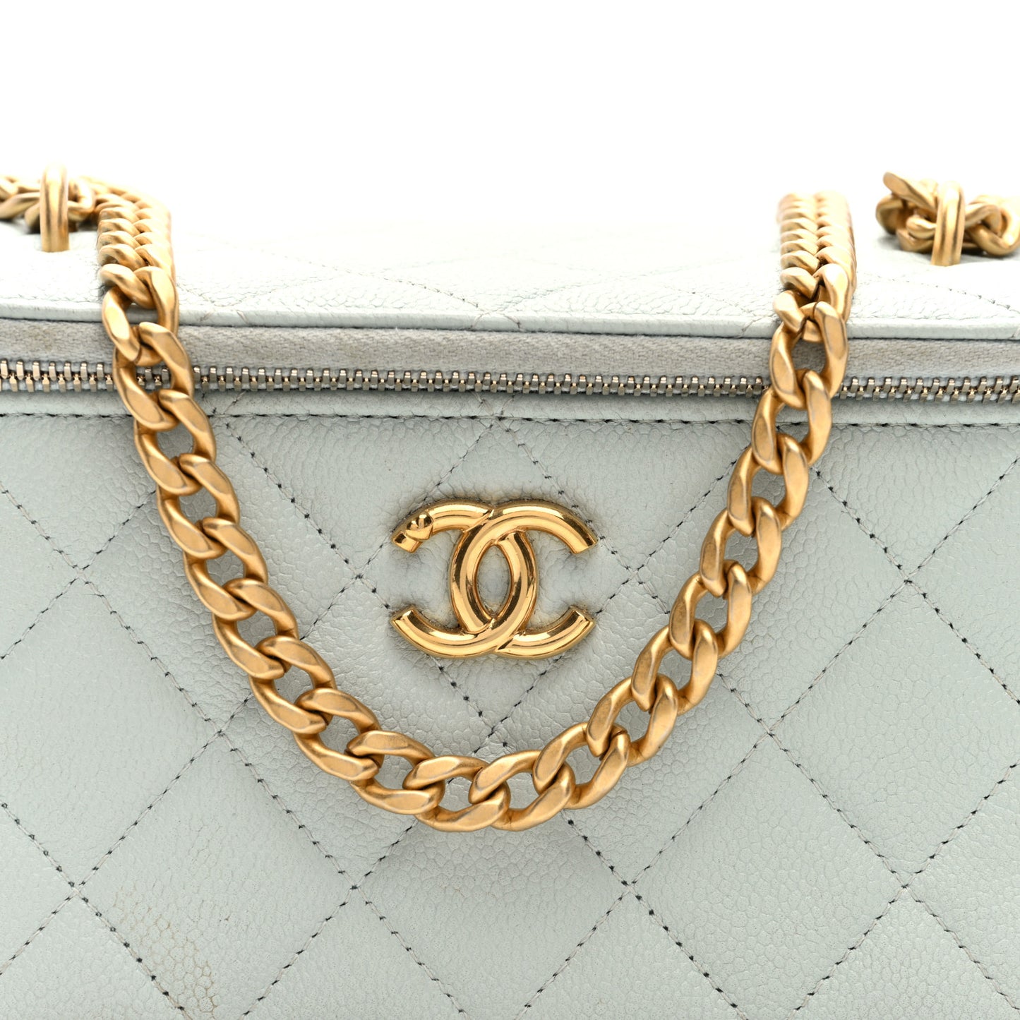 Caviar Quilted Sweetheart Vanity Case Bleu Clair