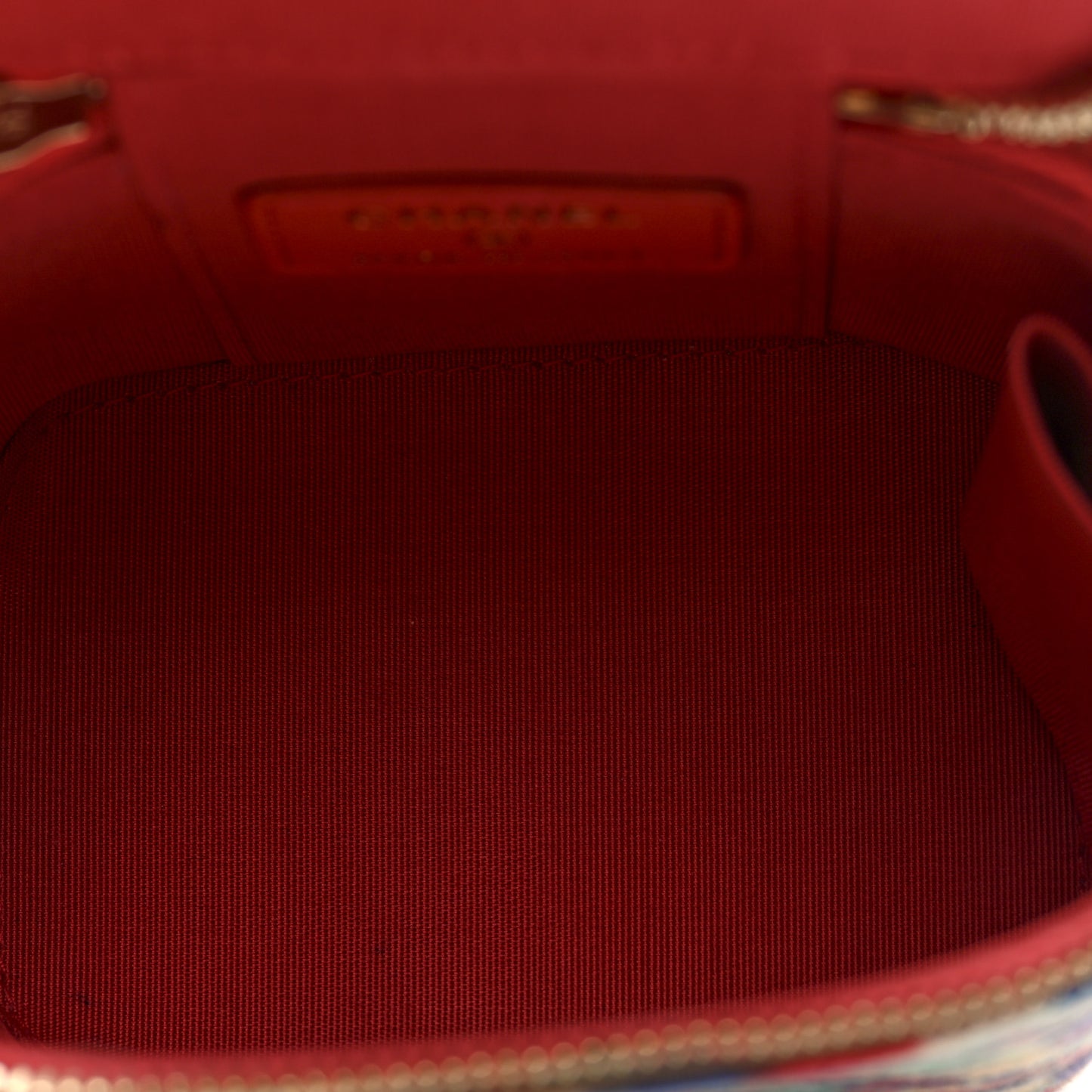 Embroidered Thread Mini Vanity With Chain Multicolor