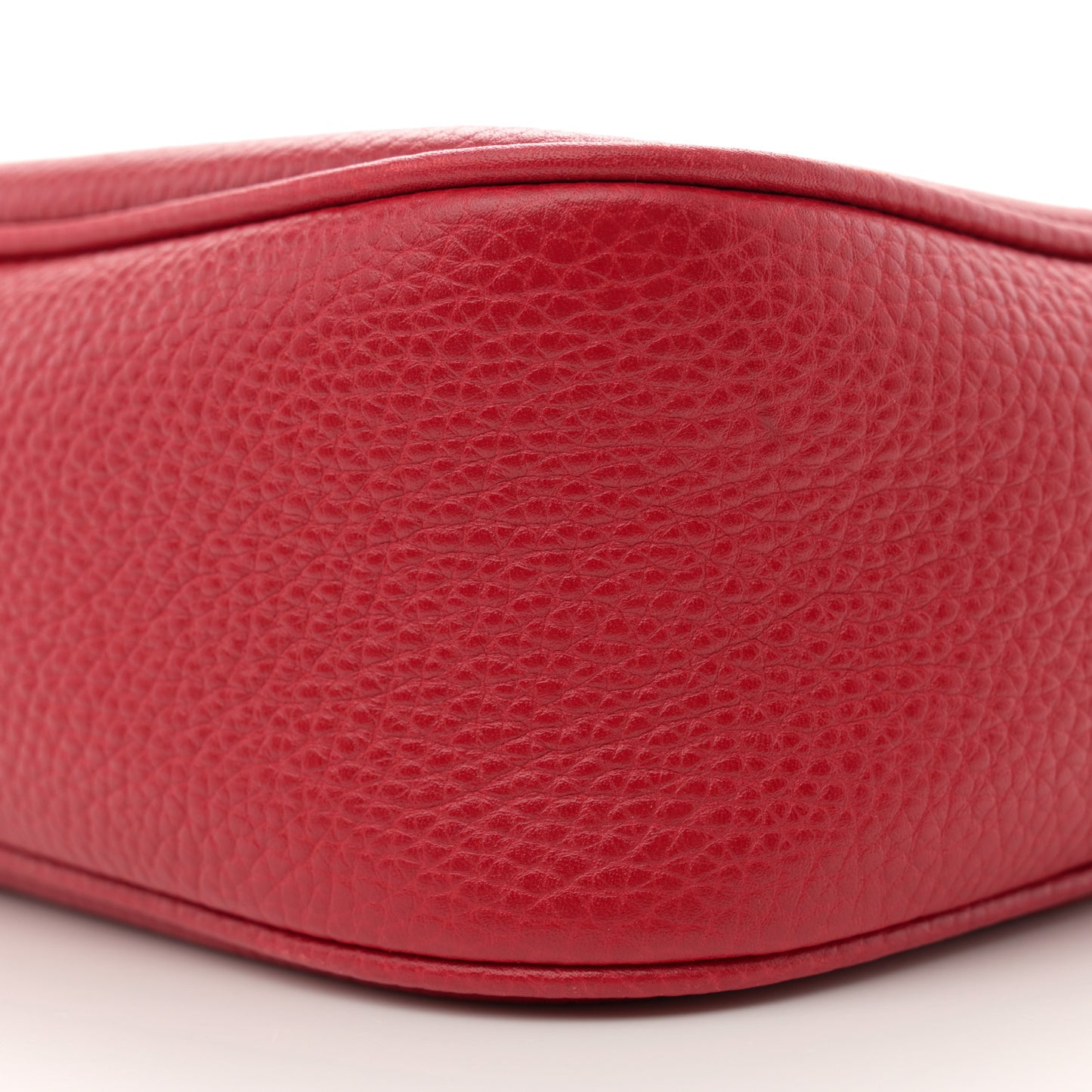 Pebbled Calfskin Small Soho Disco Bag Tabasco Red