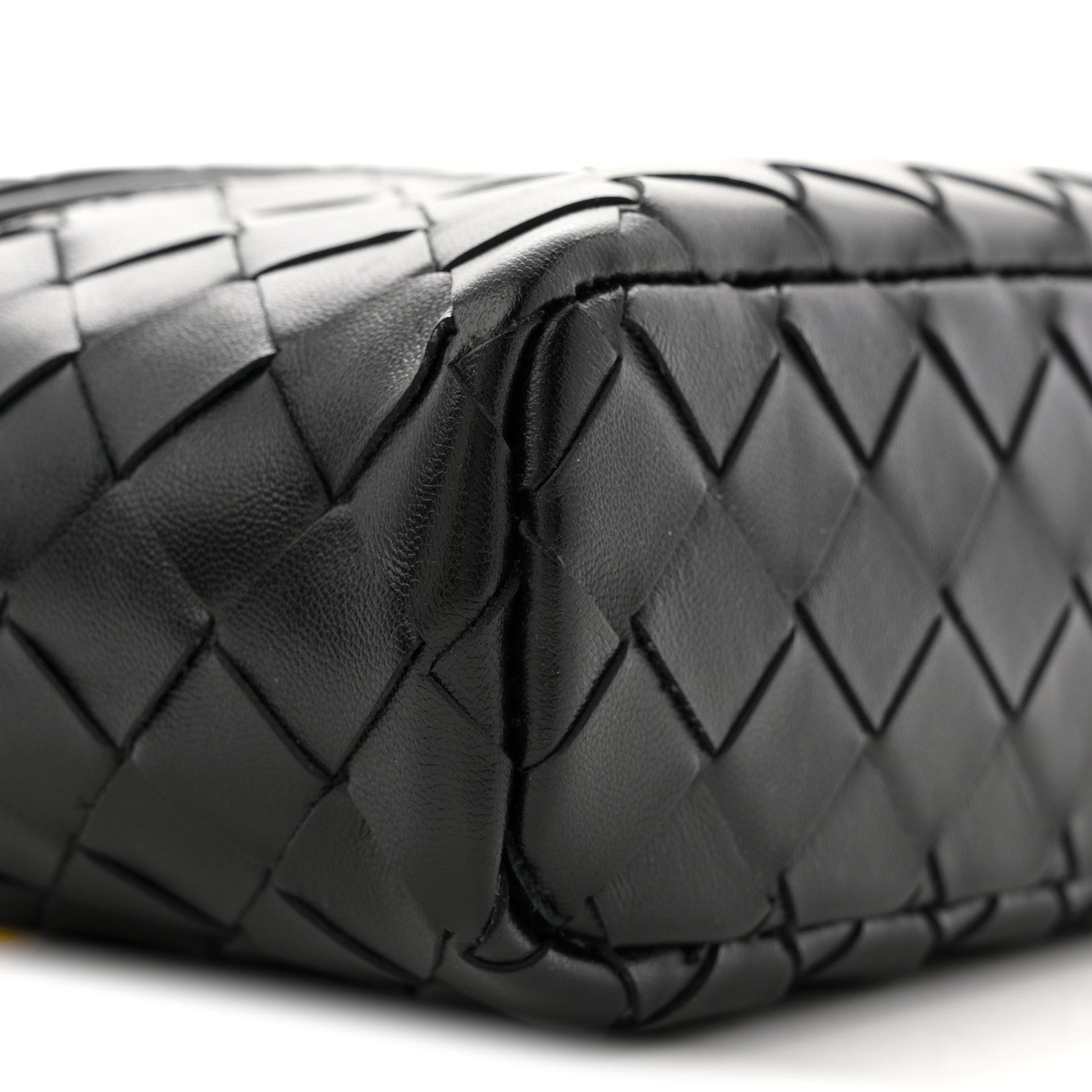 Bottega Veneta Calfskin Intrecciato Bang Bang Vanity Case Black 16 of 21