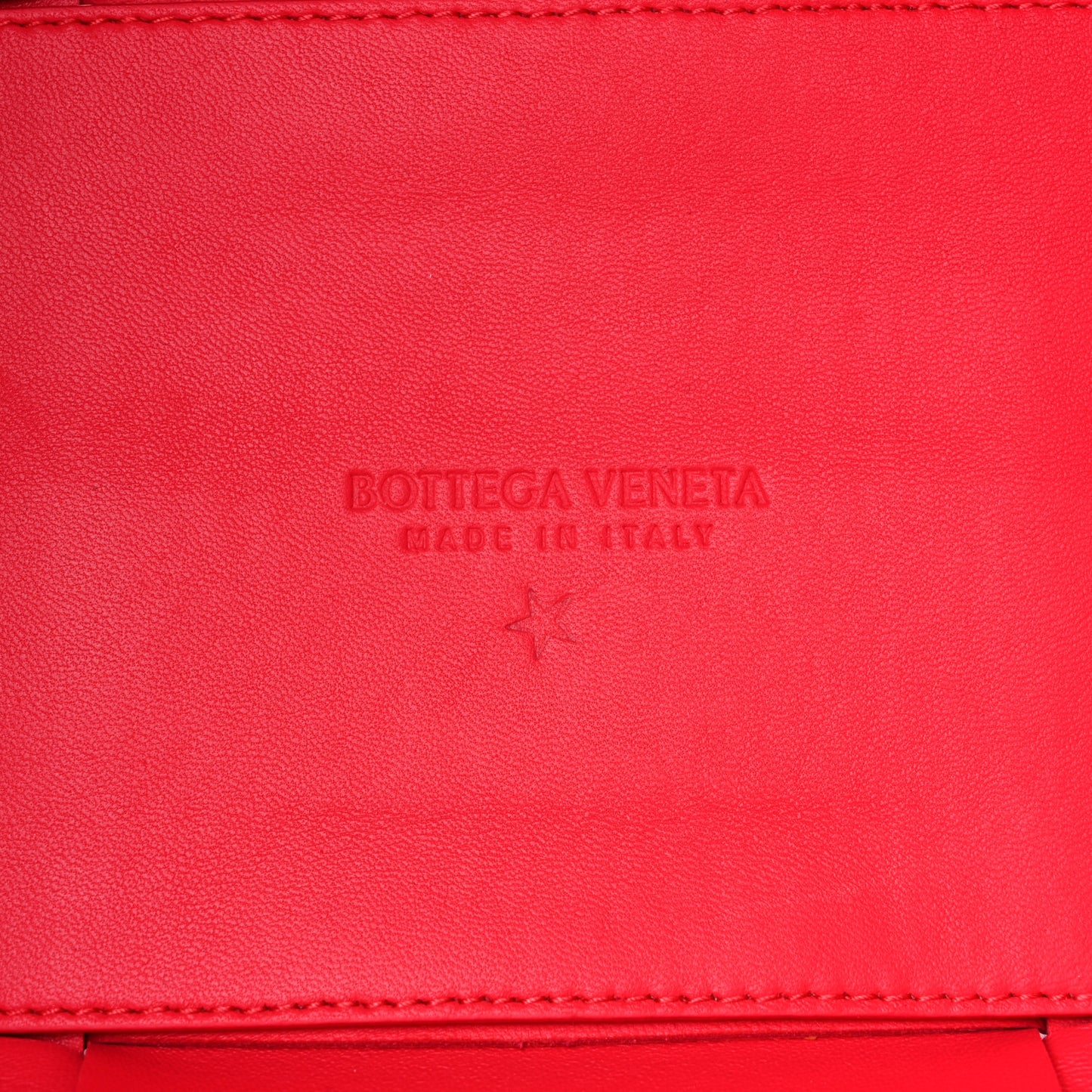 Nappa Maxi Intrecciato Small Arco Tote Firework