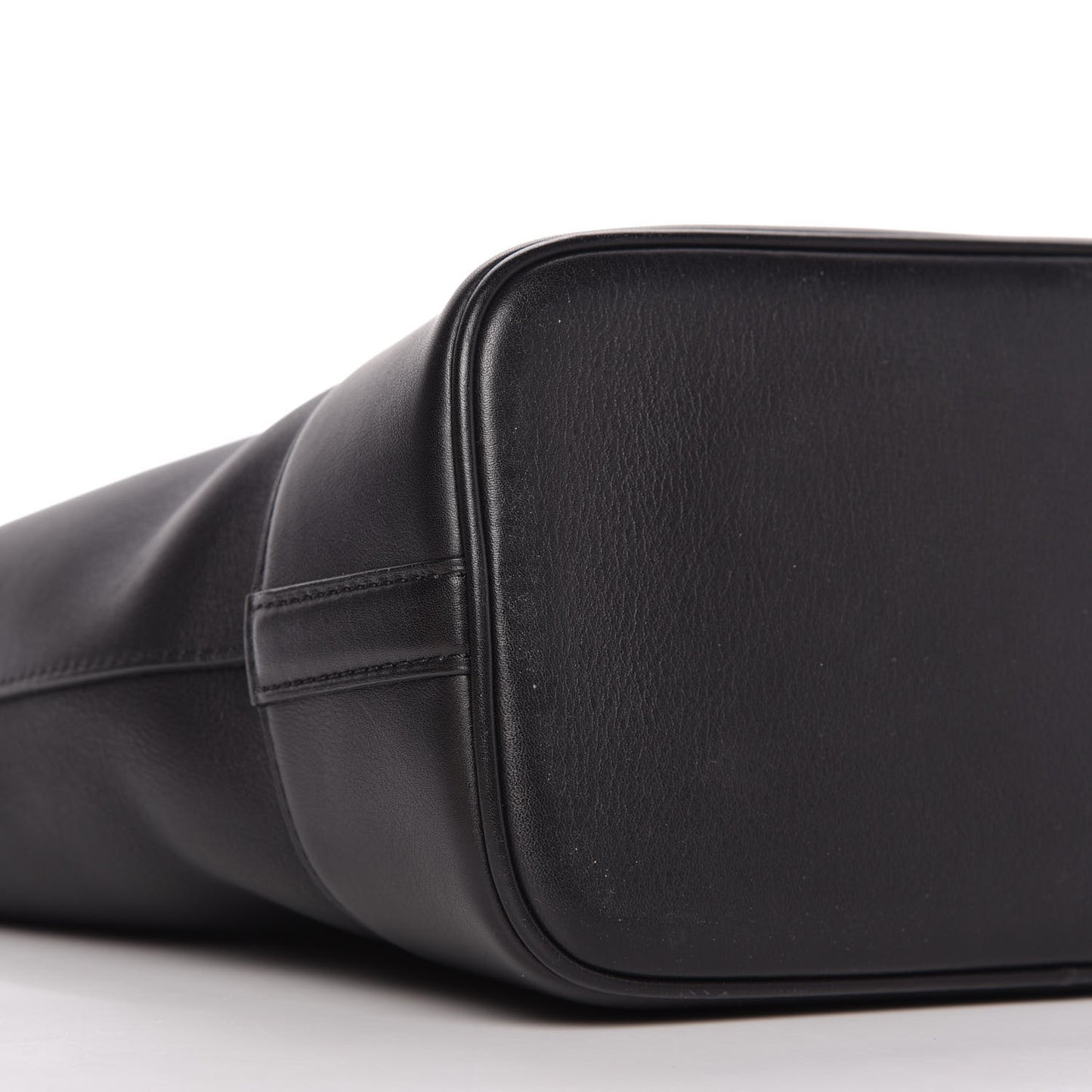 Smooth Calfskin NN14 Cuir Nuance GM Black