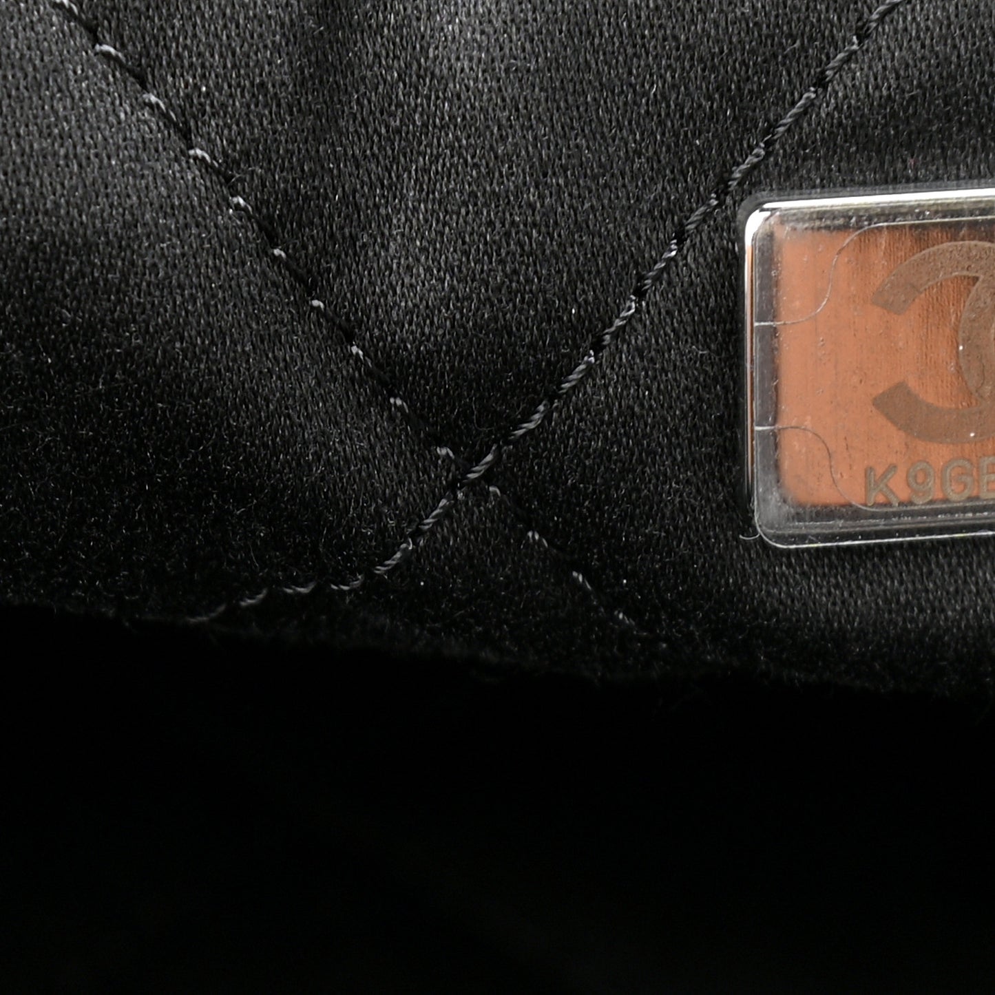 Shiny Calfskin Quilted Small Chanel 22 So Black