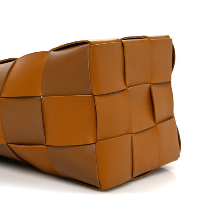 Bottega Veneta Nappa Maxi Intrecciato Small Cassette Bucket Bag Brown Beige 8 of 9
