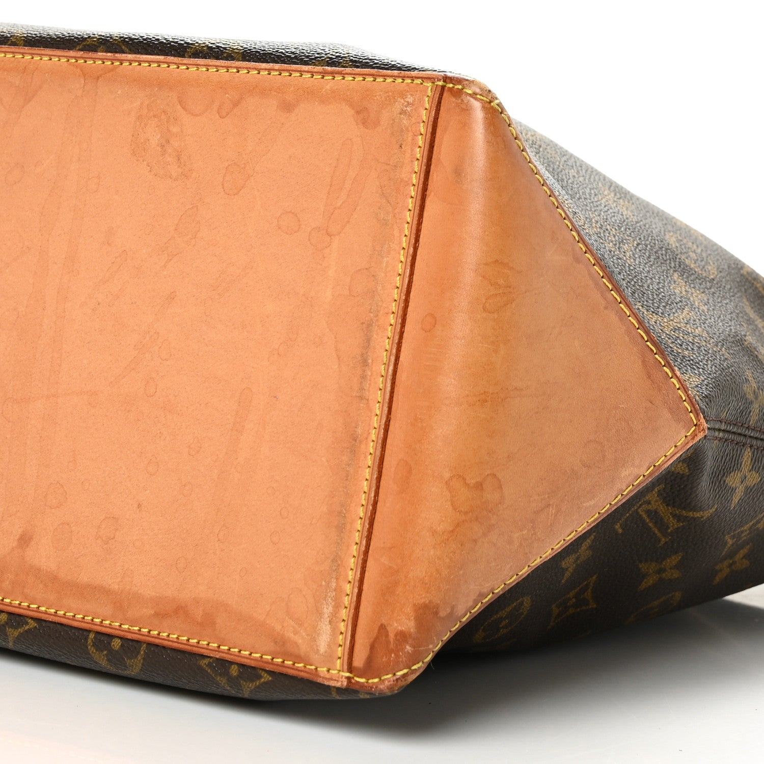 Louis Vuitton Monogram Cabas Mezzo 7 of 9