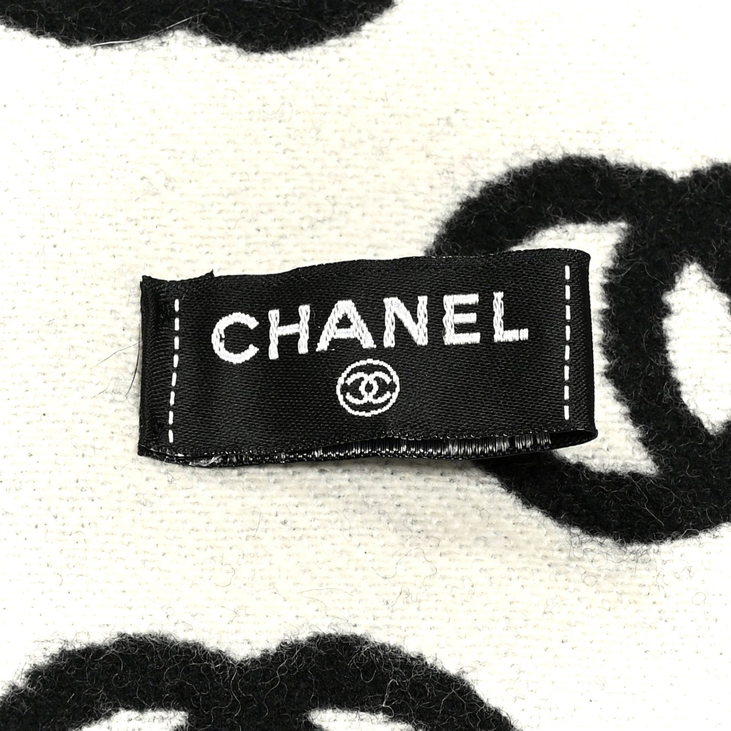 Wool Cashmere CC Scarf Black White