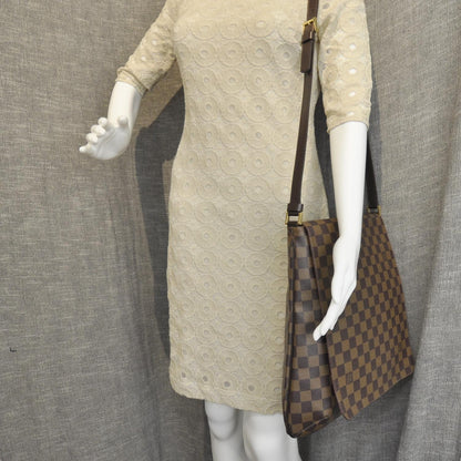 Louis Vuitton Damier Ebene Musette GM 3 of 9