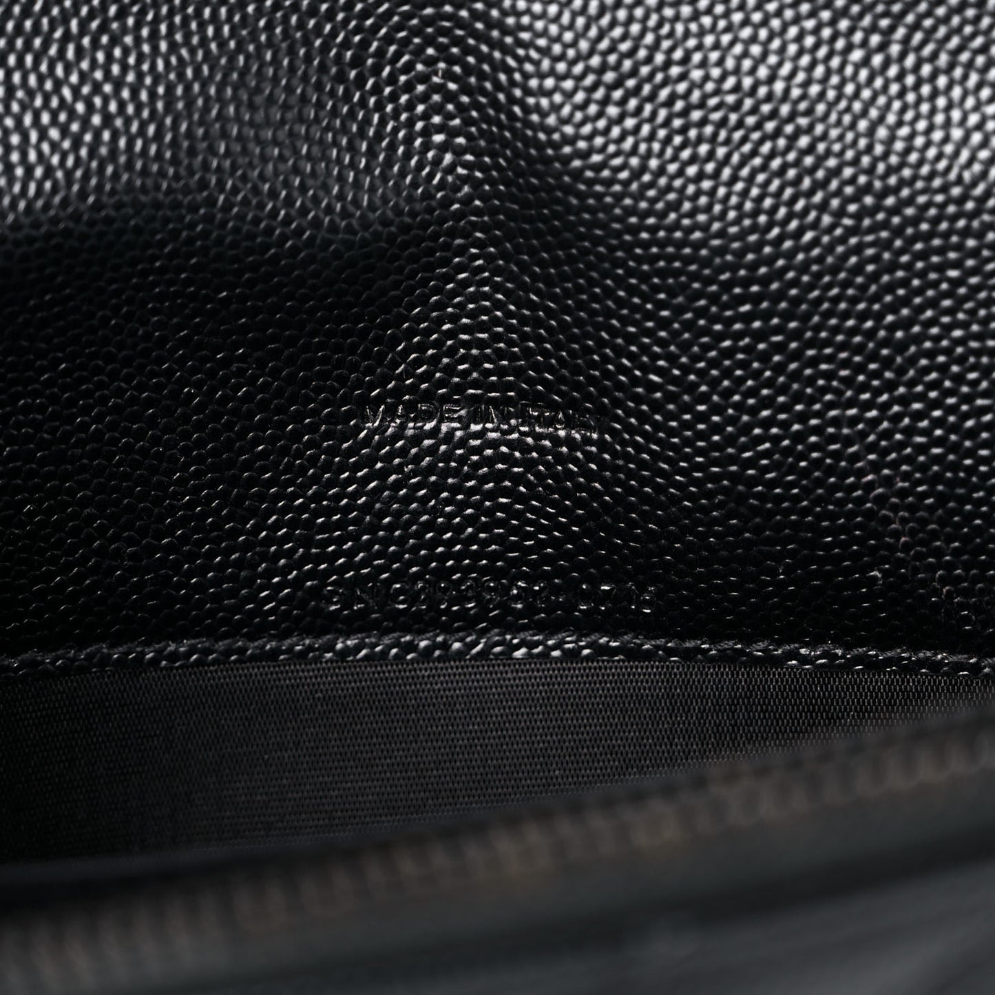 Grain De Poudre Matelasse Chevron Monogram Monochrome Envelope Chain Wallet Black