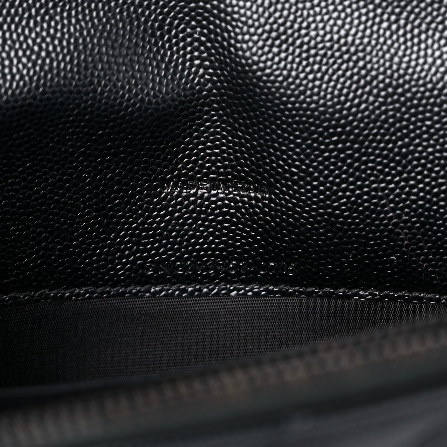 Saint Laurent Grain De Poudre Matelasse Chevron Monogram Monochrome Envelope Chain Wallet Black 9 of 18