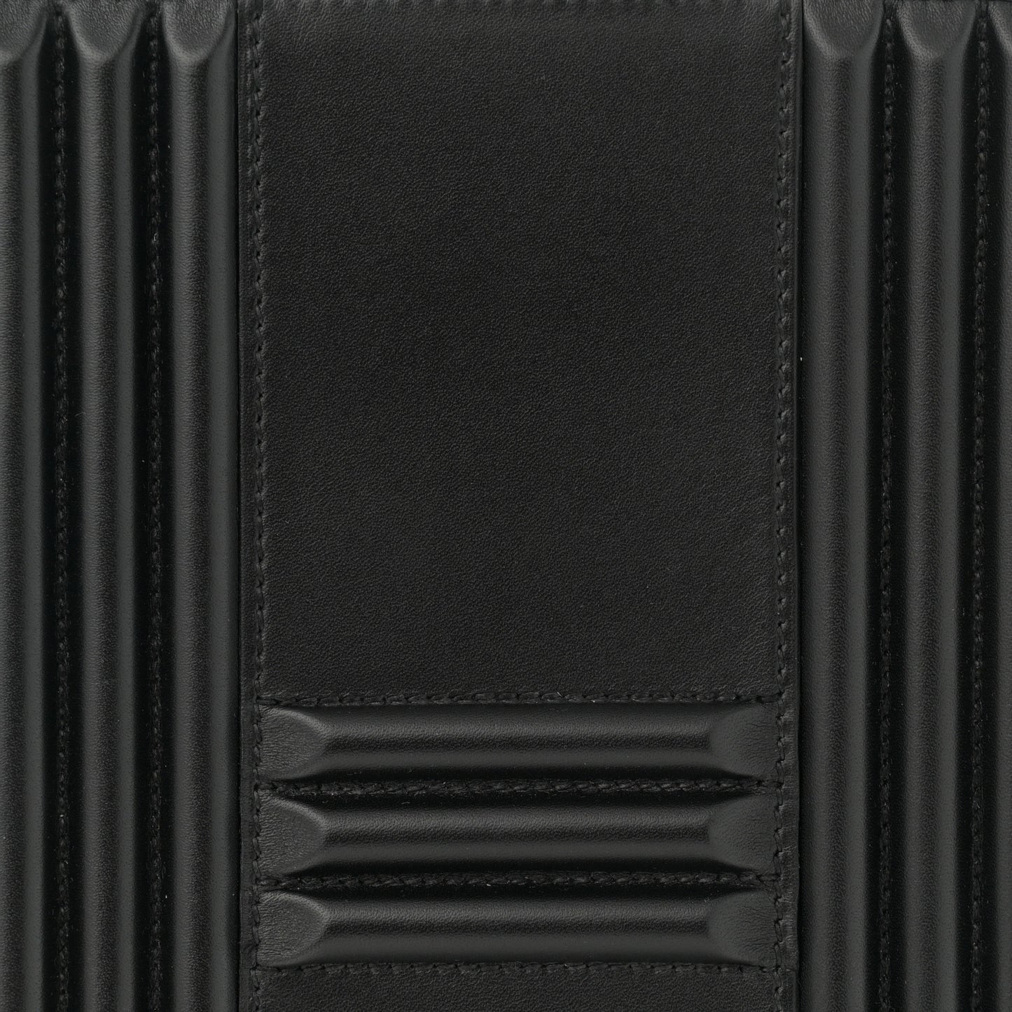 Tadelakt Kelly Cadena Clutch Black