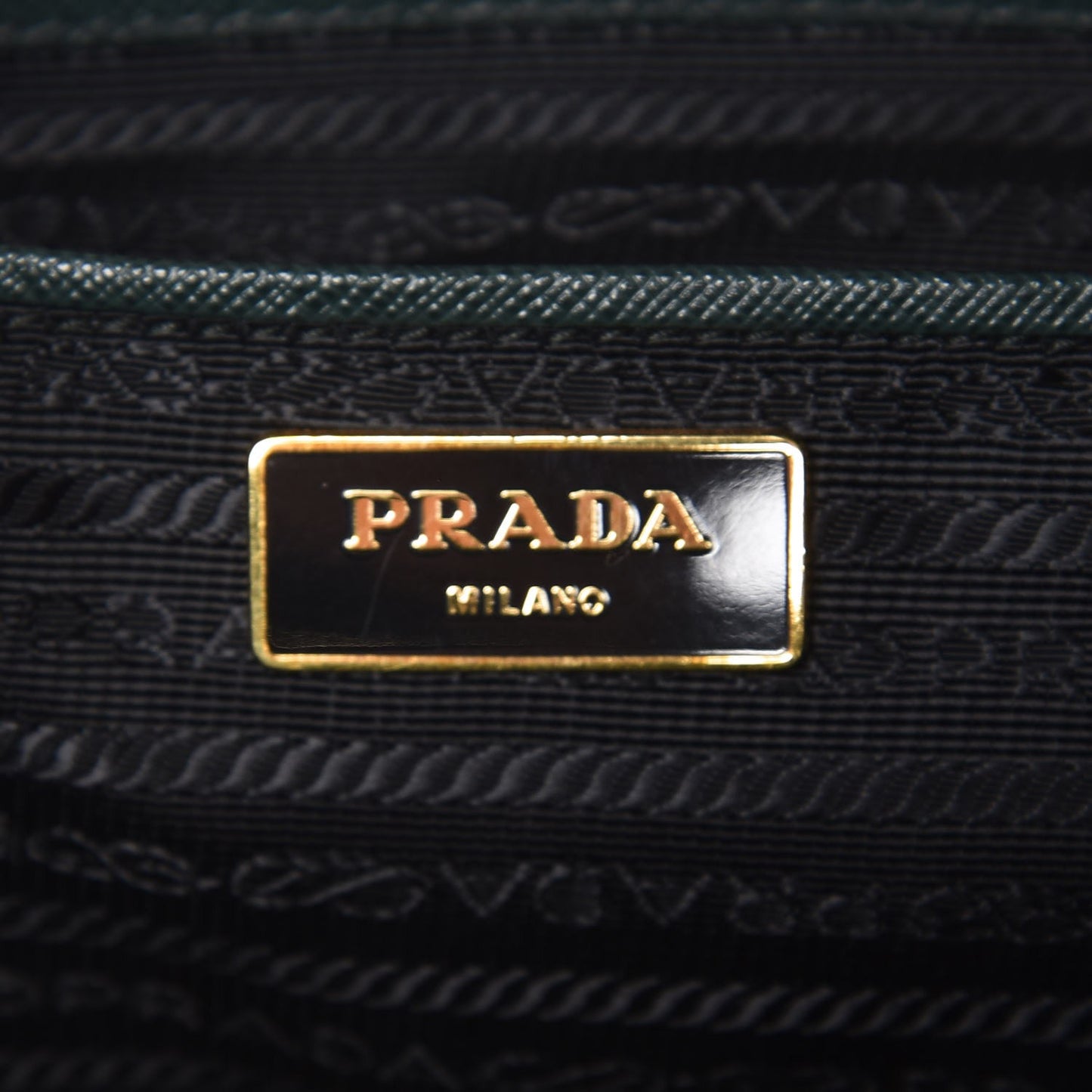 Saffiano Medium Galleria Double Zip Tote Smeraldo