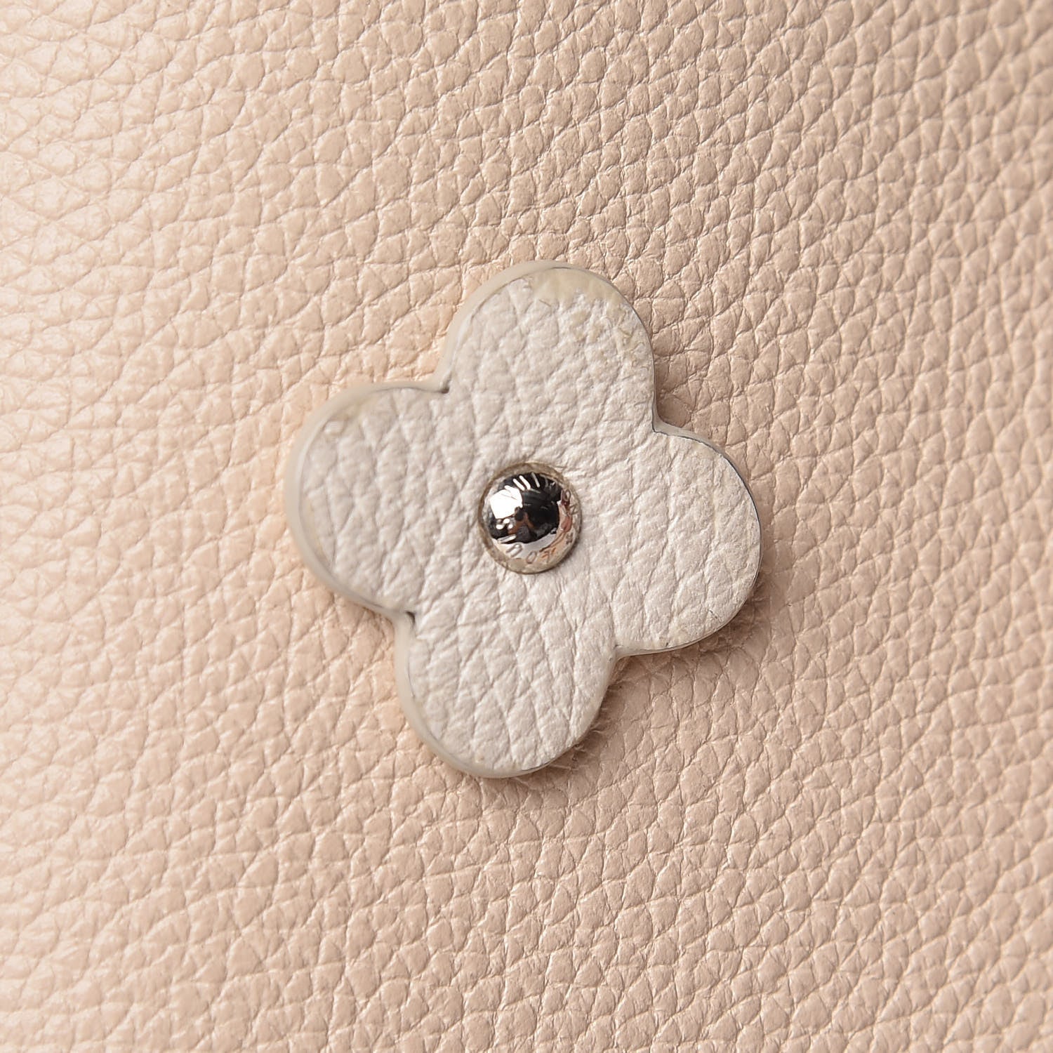 Louis Vuitton Calfskin Flowers Lockme Bucket Creme 10 of 11