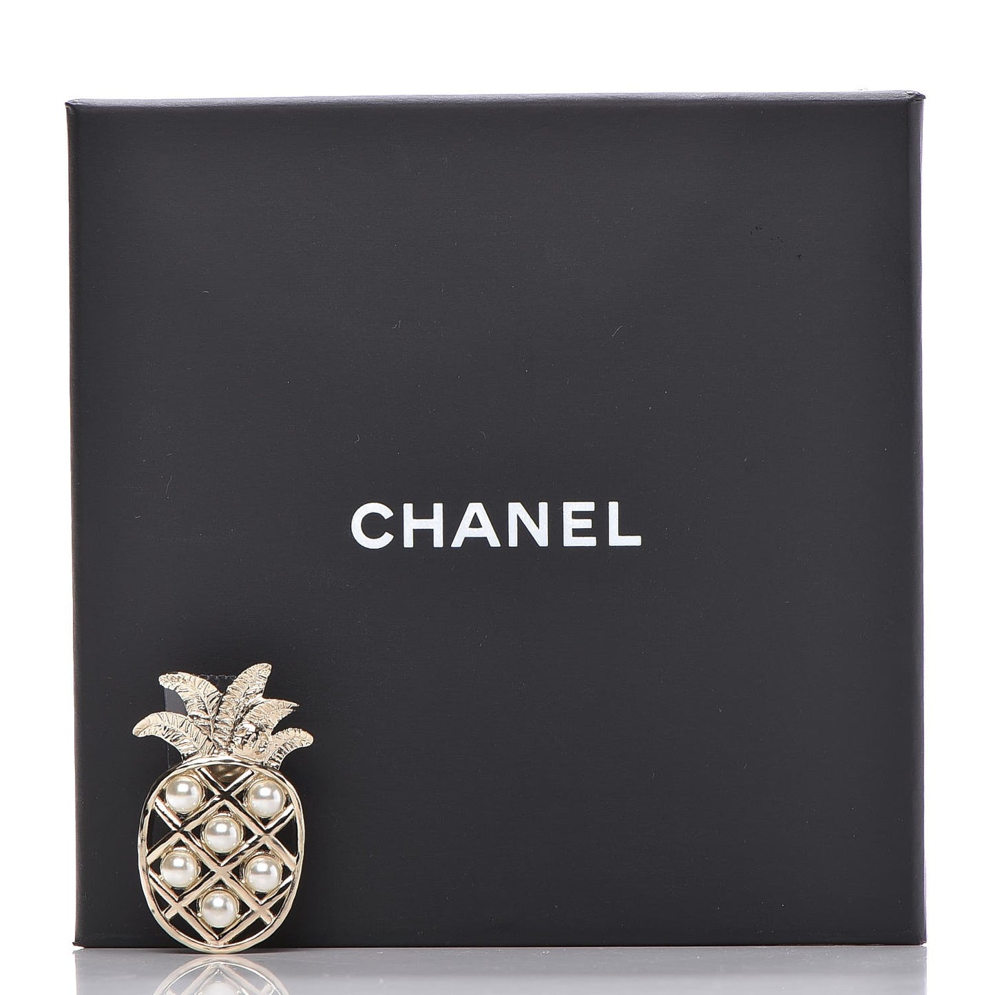 Pearl Pineapple Brooch Gold
