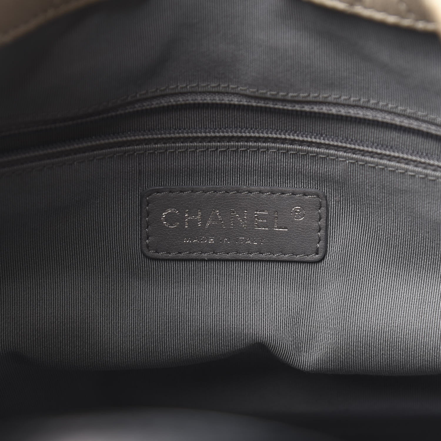 Chanel Glazed Calfskin Lambskin Portobello Tote Black Beige 9 of 15
