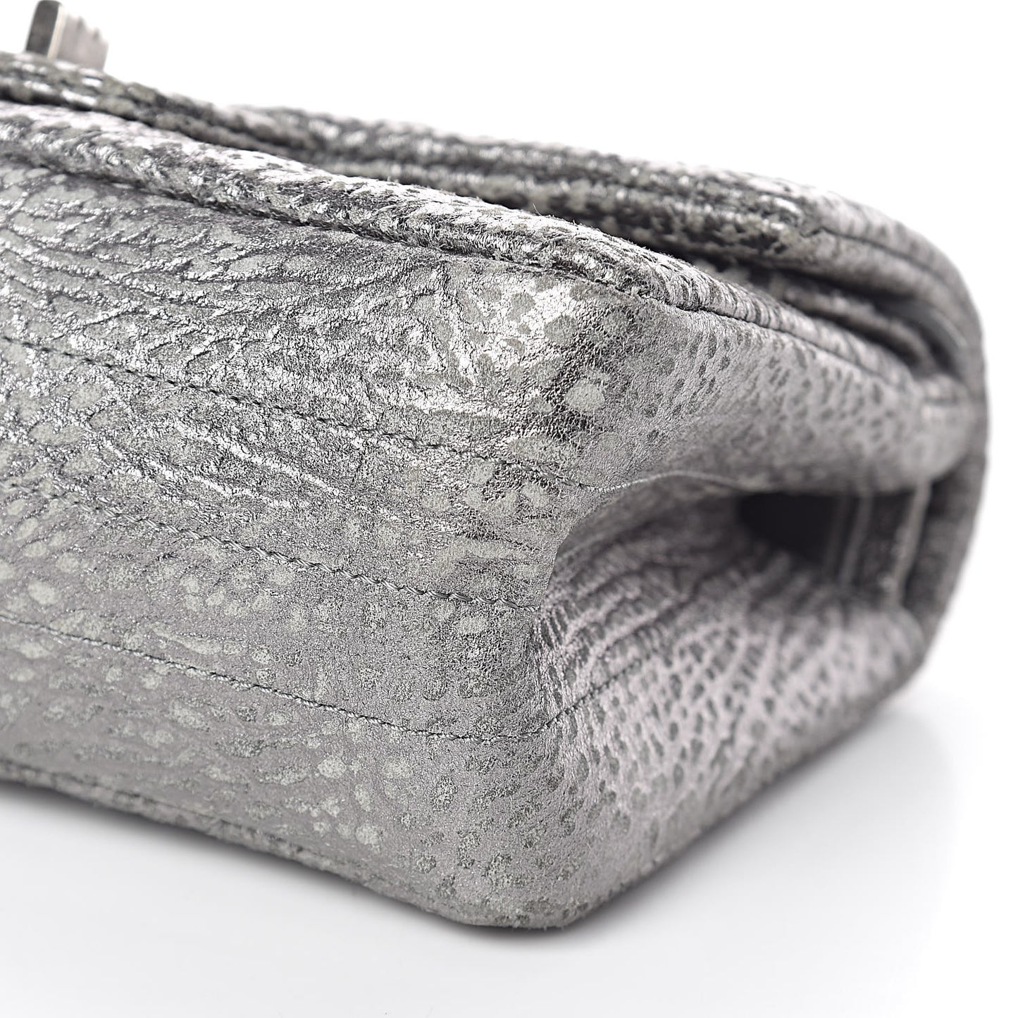 Metallic Grained Calfskin Chevron Quilted 2.55 Reissue 224 Flap