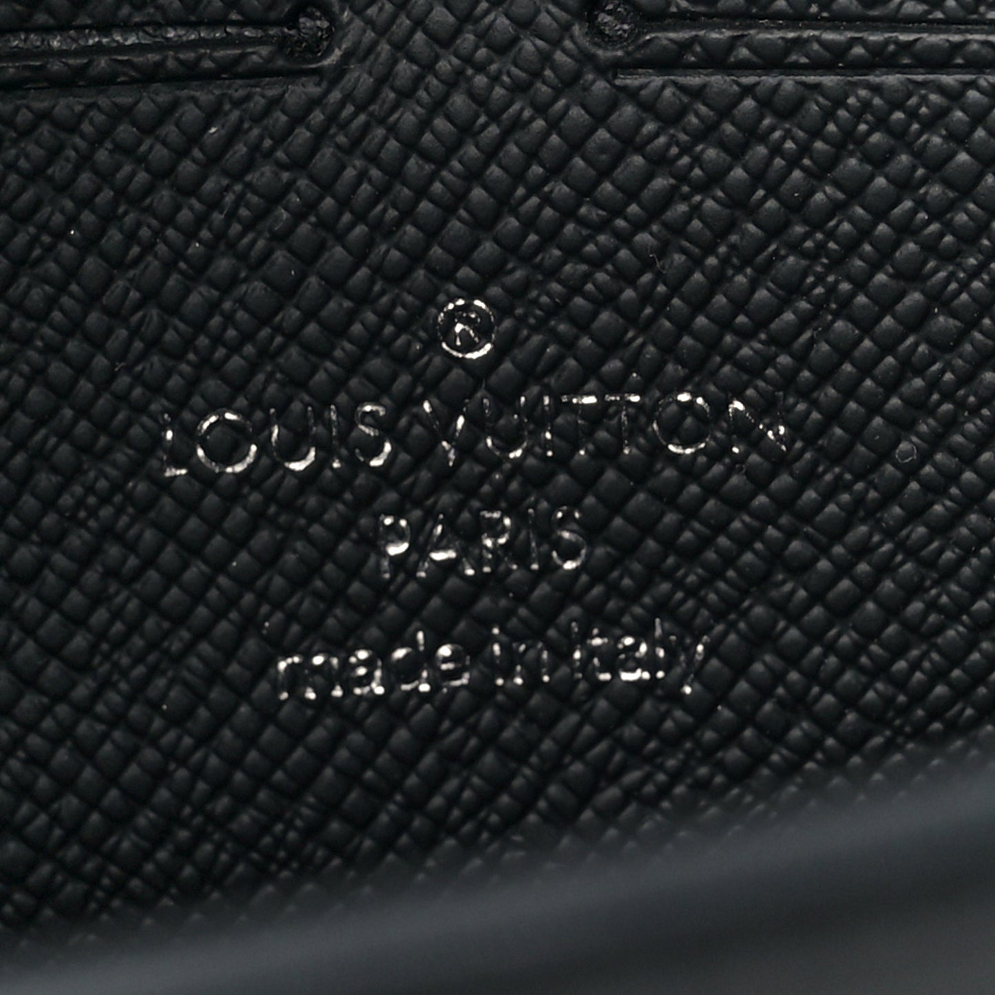 Monogram Eclipse Reverse Pochette Voyage MM