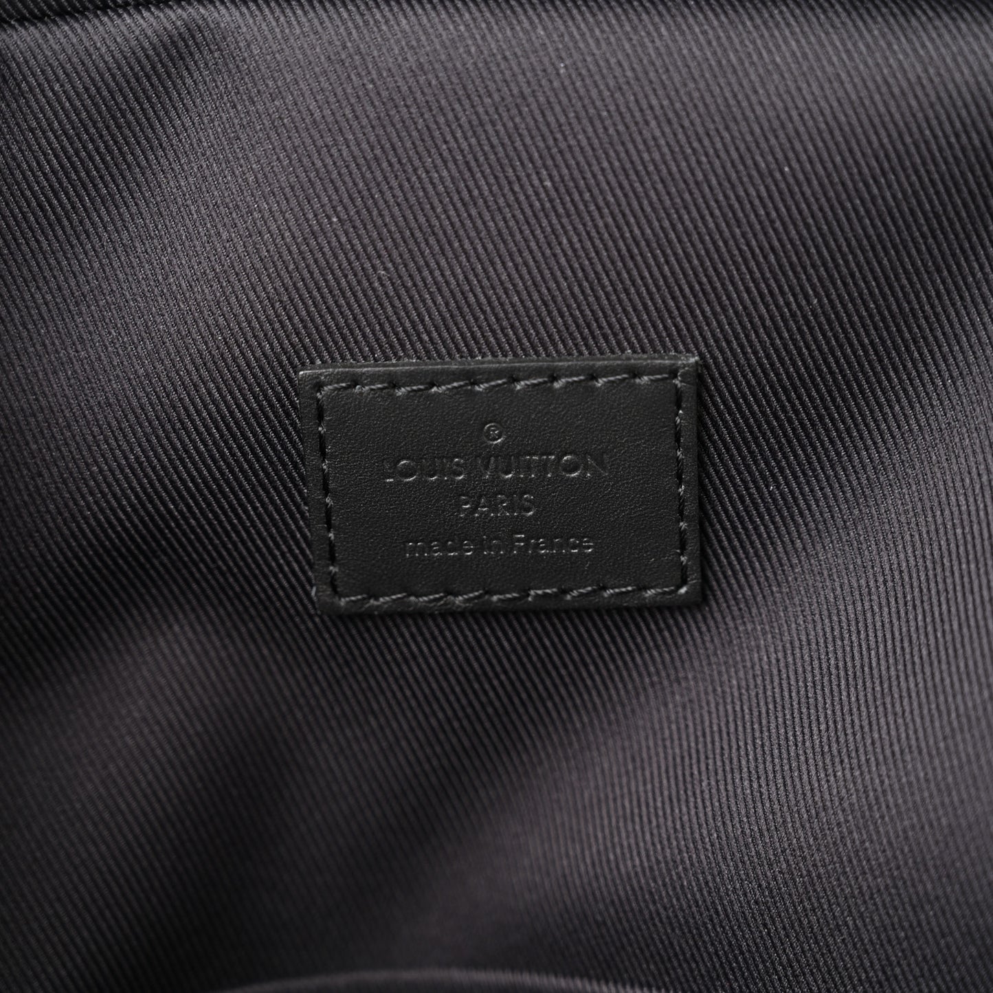Damier Infini Avenue Sling Bag Onyx Silver