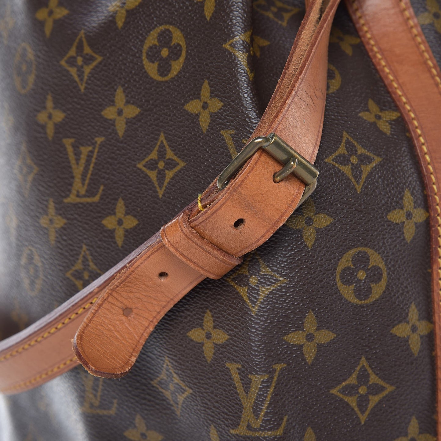 Monogram Noe