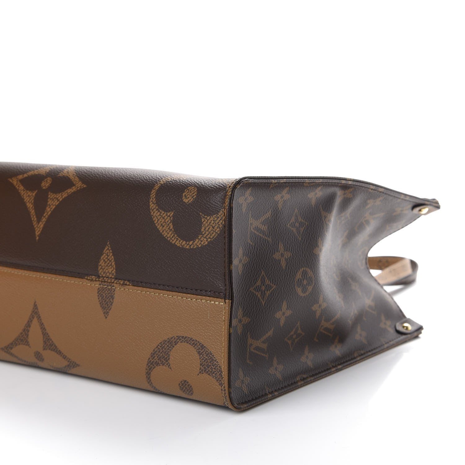 Louis Vuitton Reverse Monogram Giant Onthego MM 6 of 11