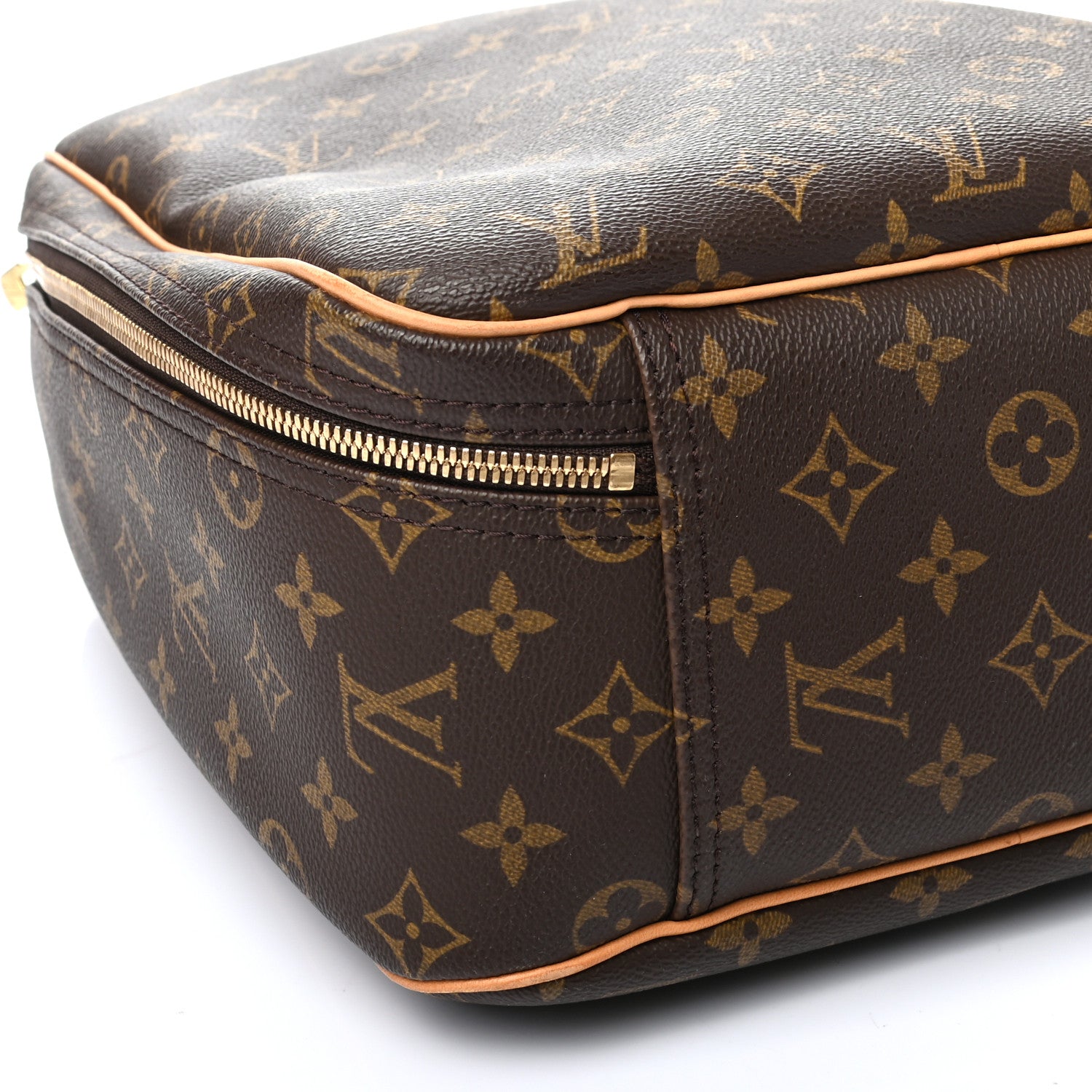 Louis Vuitton Monogram Excursion Shoe Bag 8 of 9
