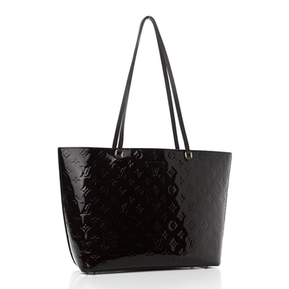 Louis Vuitton Vernis Long Beach Amarante 4 of 11