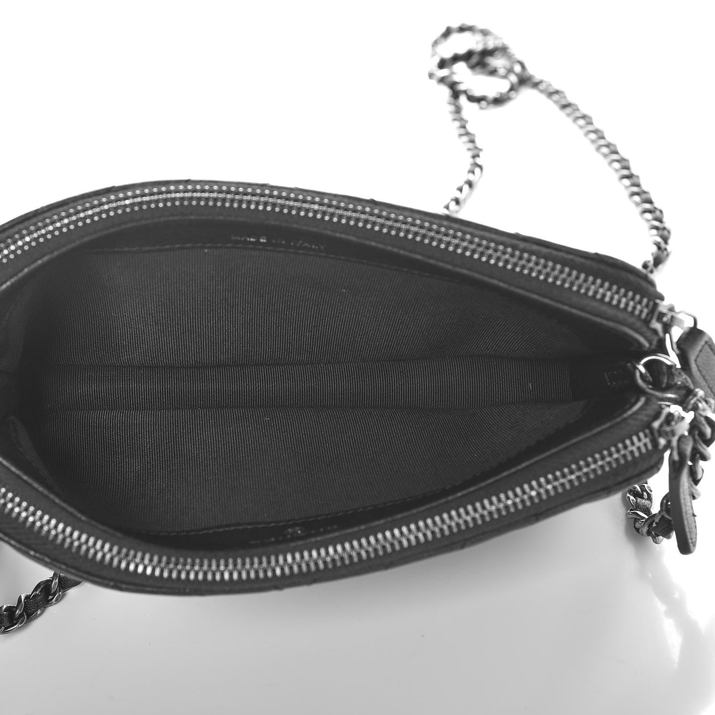 Sheepskin Chevron Quilted Studded Reissue Small Clutch With Chain Black