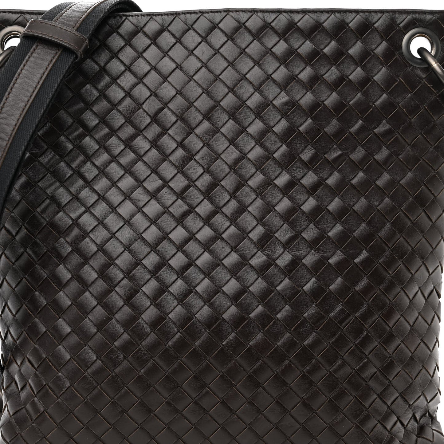 Calfskin Intrecciato Small VN Messenger Ebano
