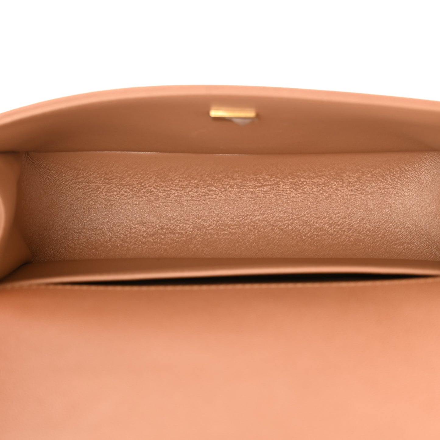 Caviar Quilted Chain Around Medium Boy Flap Beige