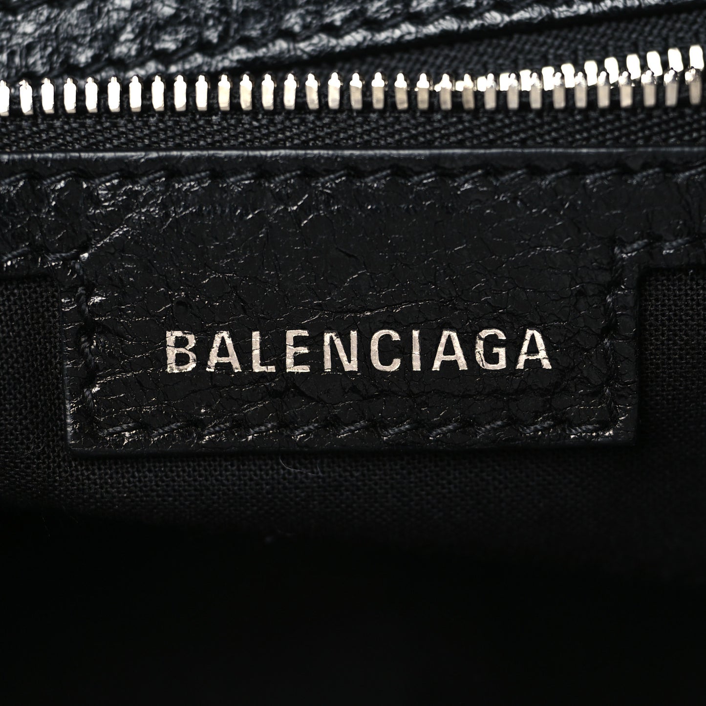 Agneau Arena Small Le Cagole Shoulder Bag Black