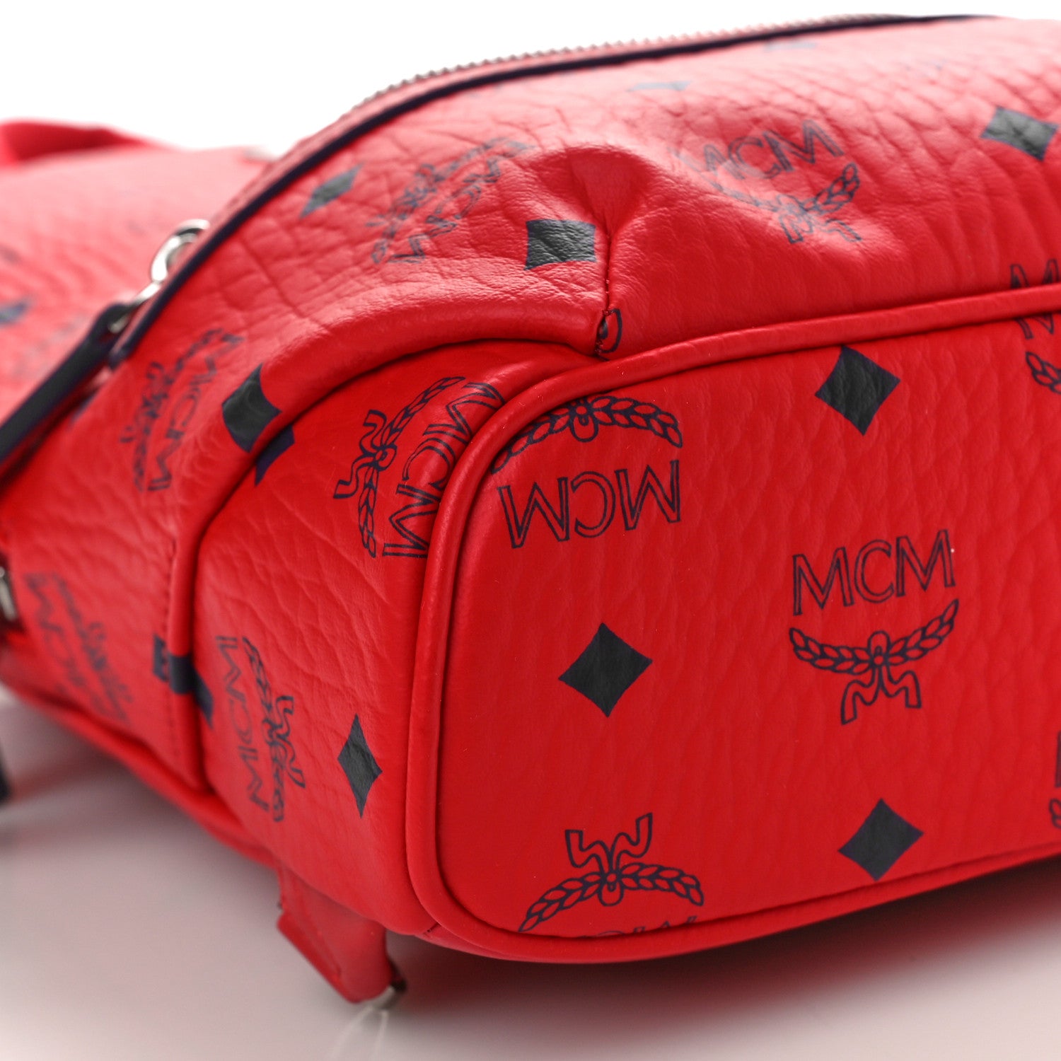 MCM Visetos Klassik Small Sling Bag Ruby Red 8 of 9