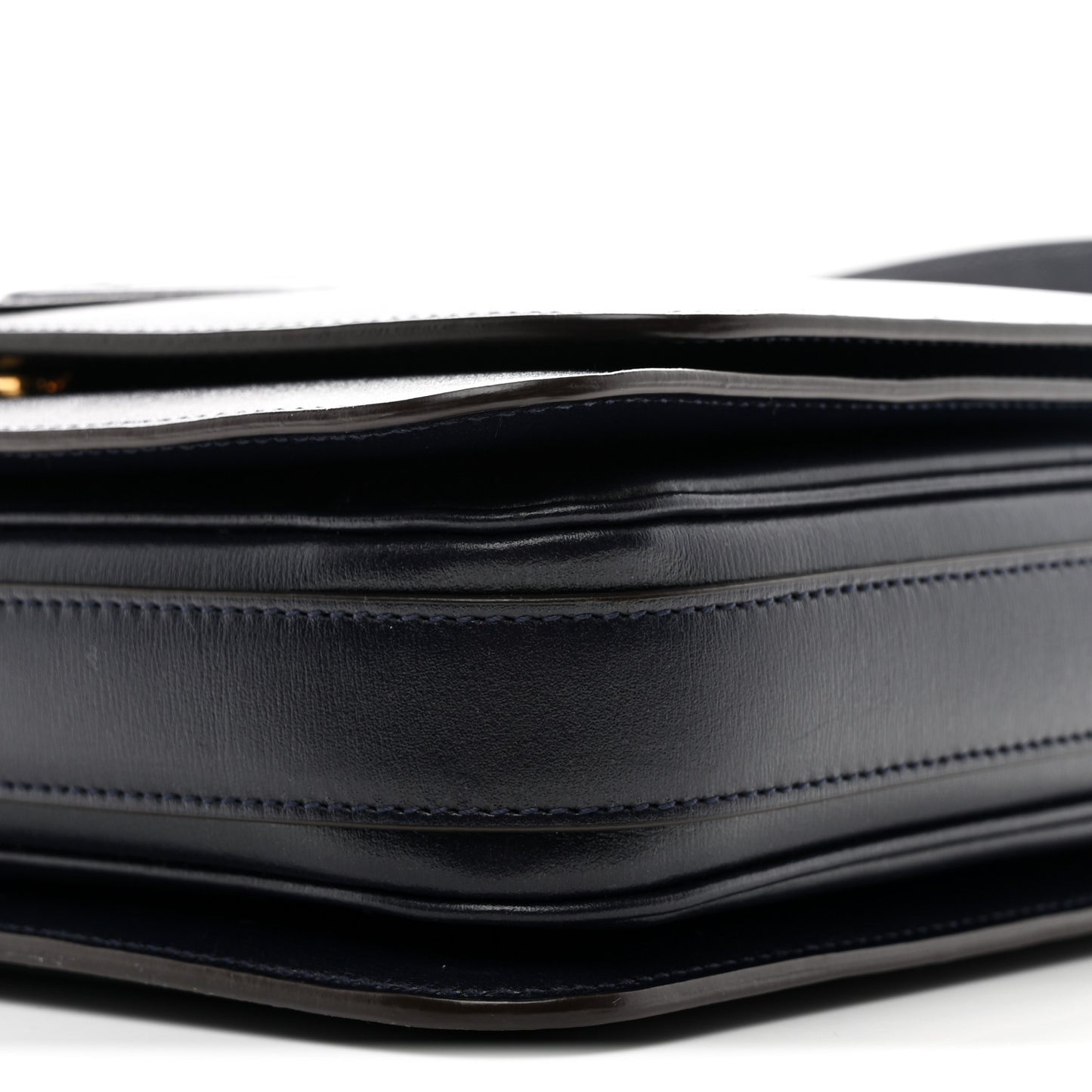 Calfskin Medium Le 61 Shoulder Bag Navy