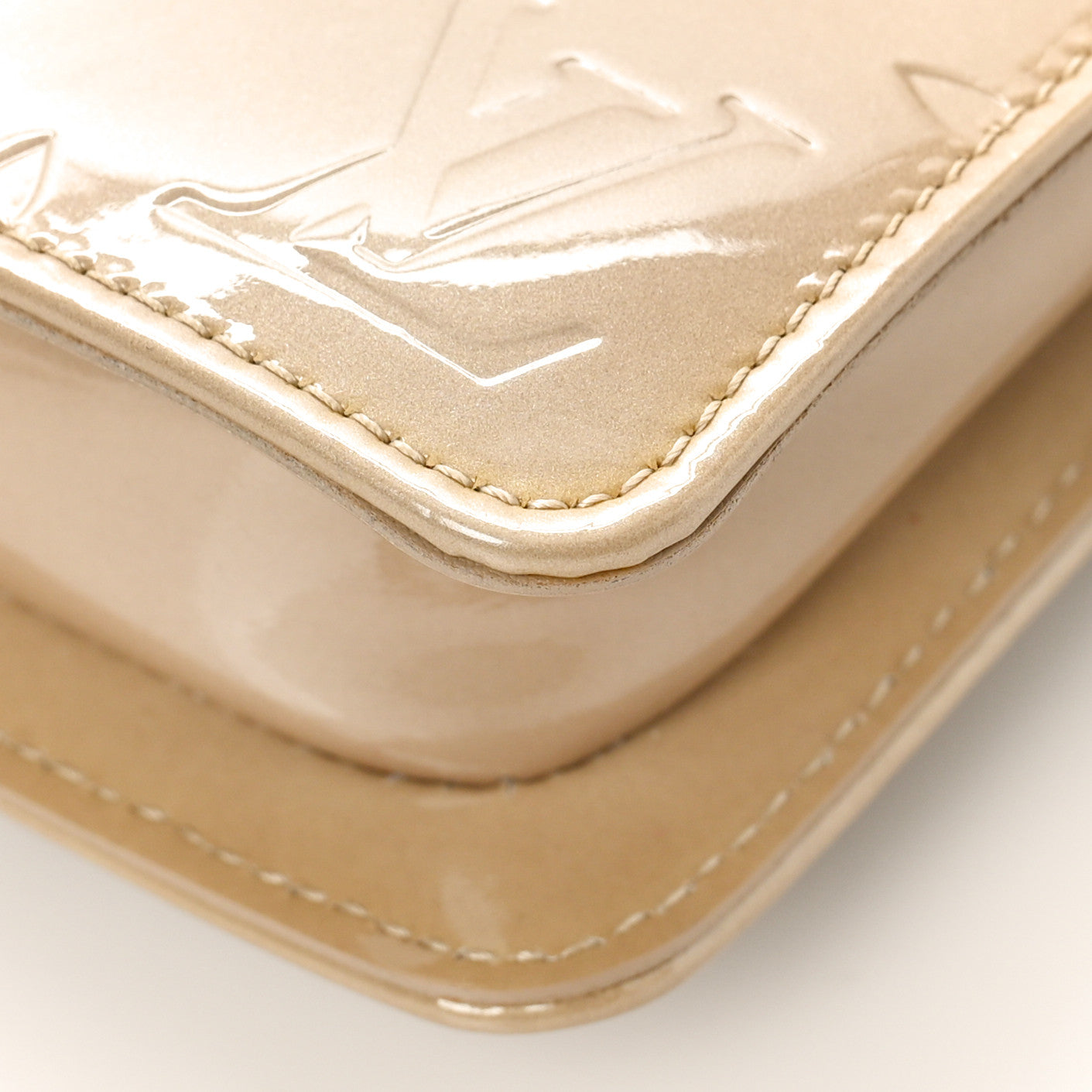 Louis Vuitton Vernis Lexington Fleurs Pochette Beige 9 of 9