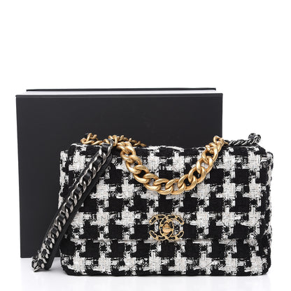 Chanel Tweed Quilted Large 19 Flap Black Ecru White 10 of 10