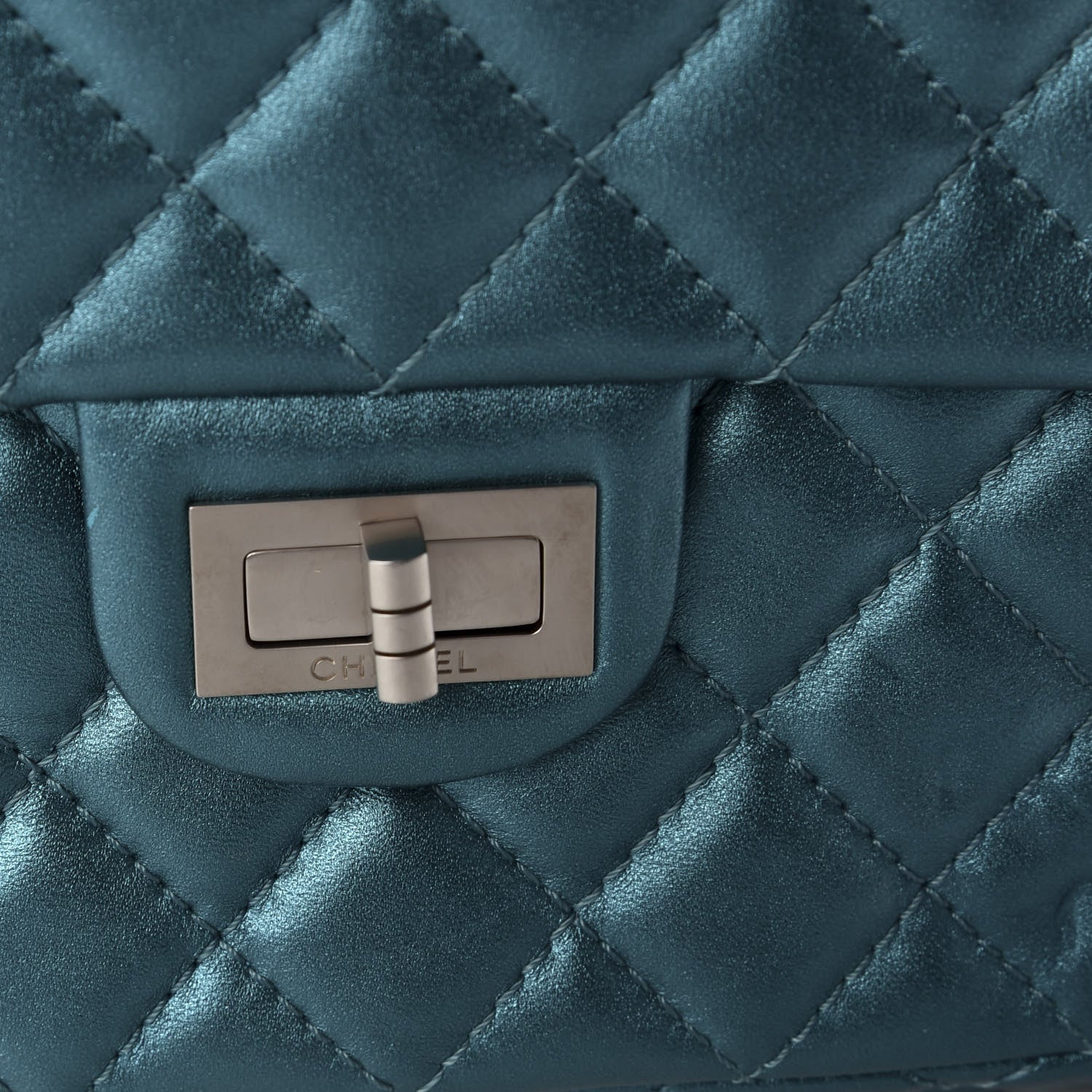 Chanel Metallic Calfskin Quilted Snake Chain 2.55 Reissue Flap Turquoise 10 of 10