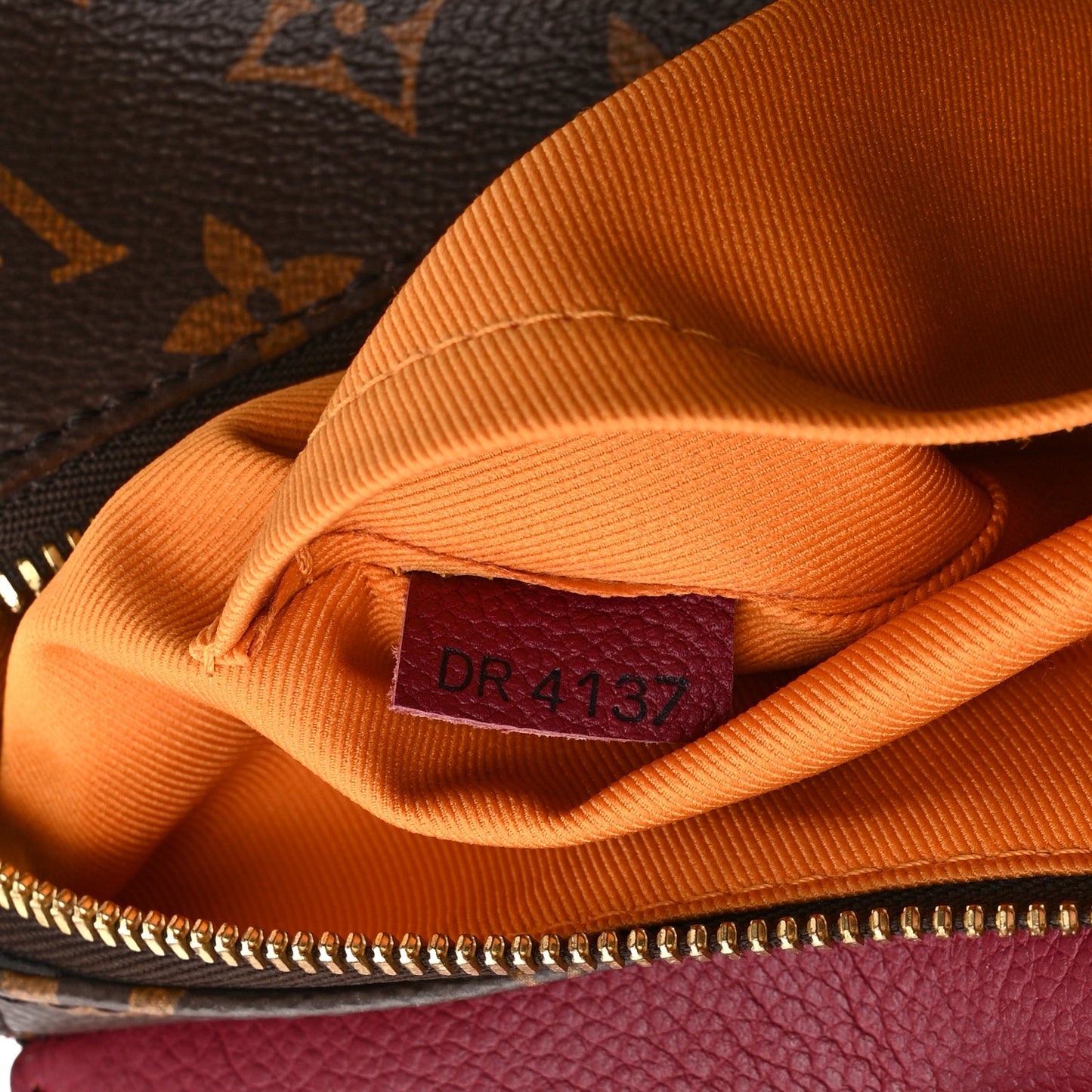 Monogram Manhattan NM Raisin