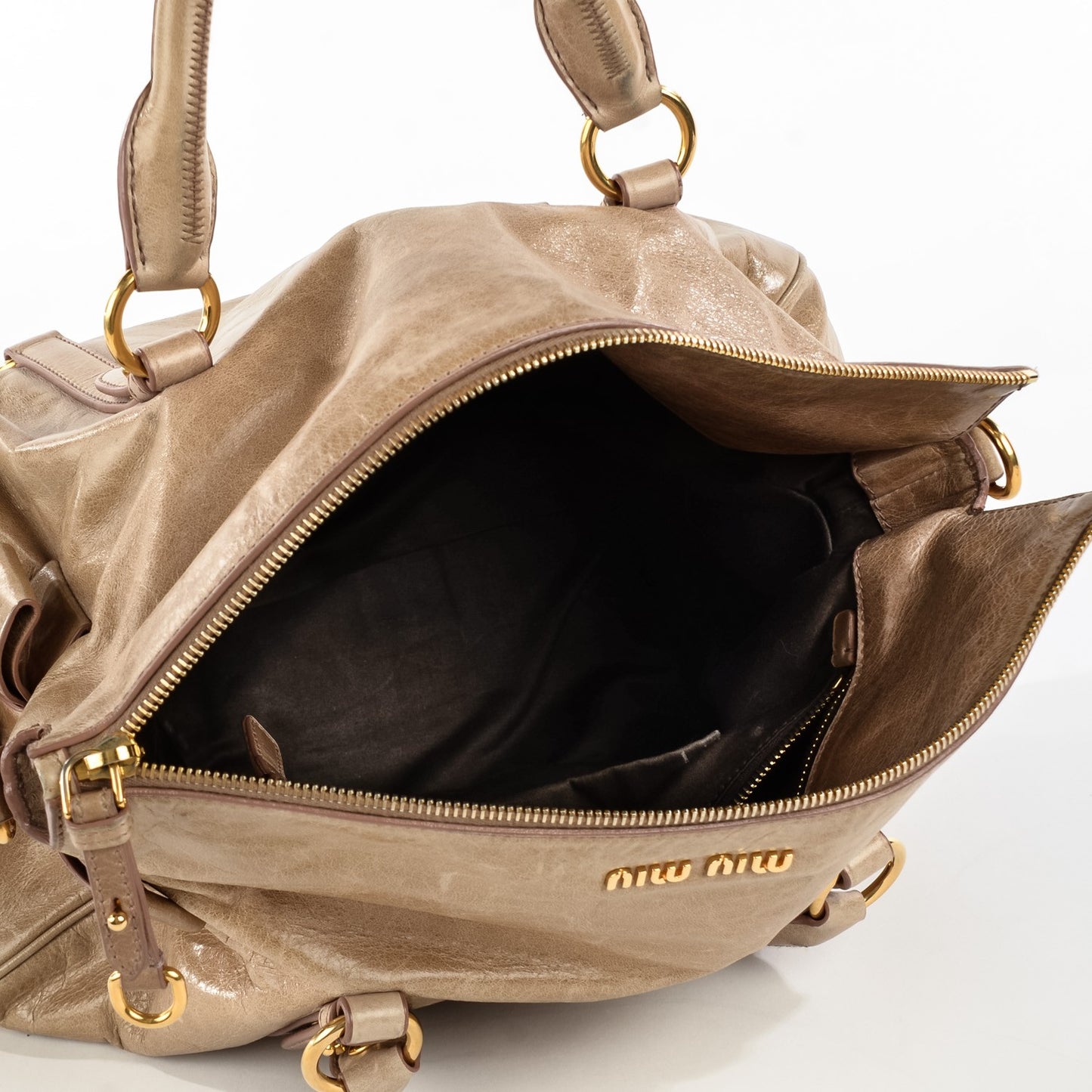 Vitello Lux Medium Bow Bag
