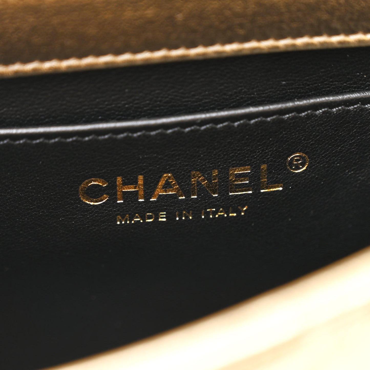 Metallic Lambskin Quilted Mini CC Crystal Logo Chain Flap Gold