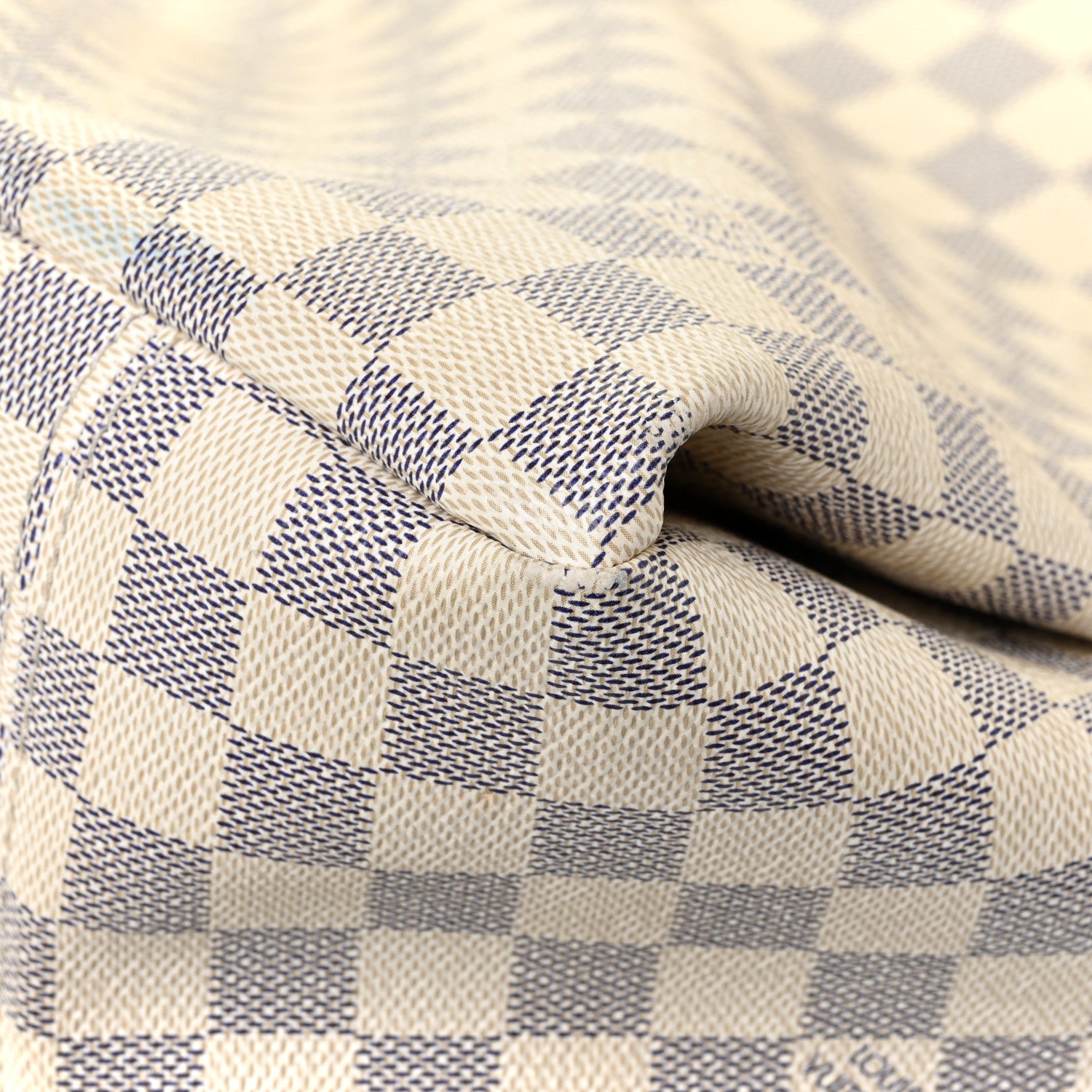 Louis Vuitton Damier Azur Artsy MM 10 of 14