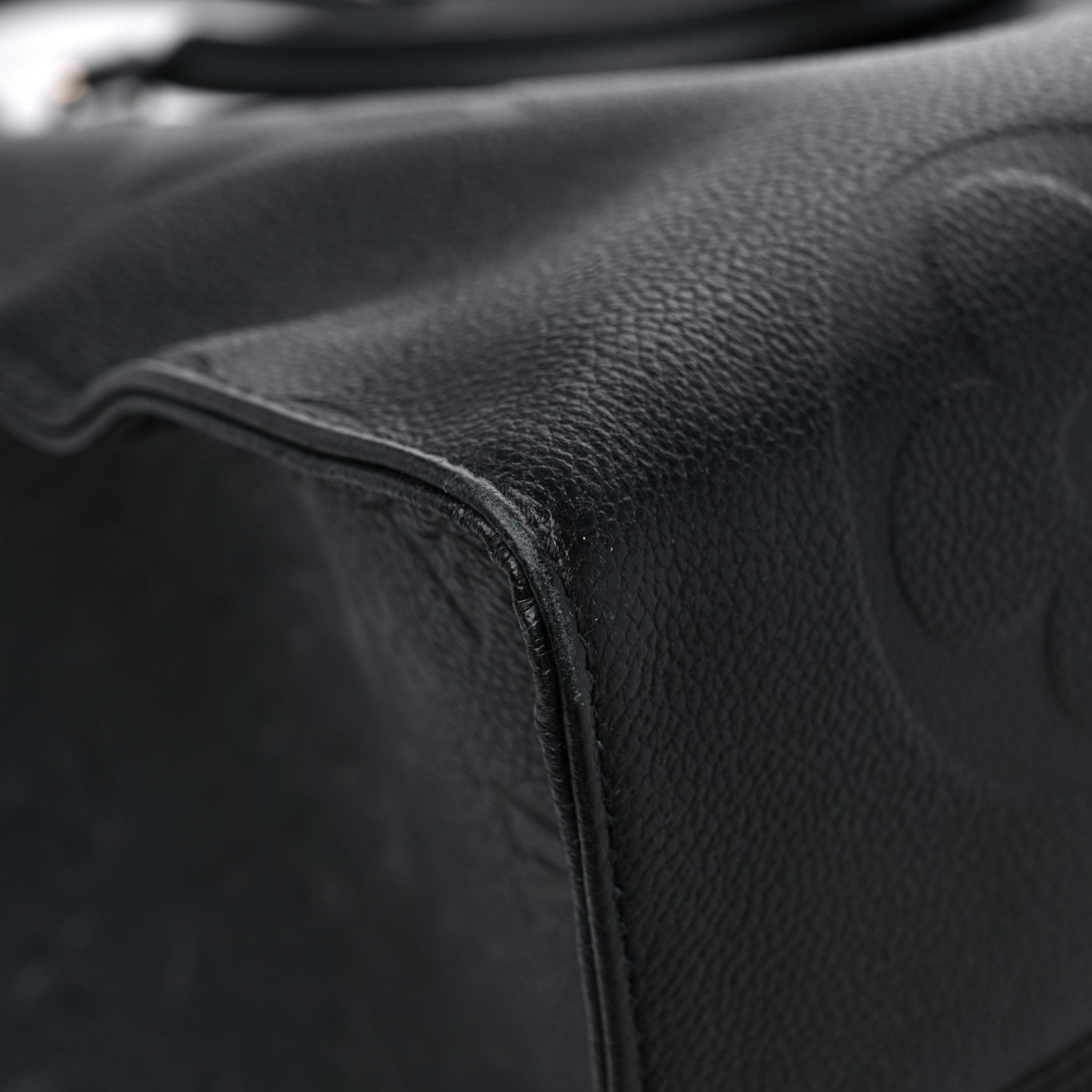 Louis Vuitton Empreinte Monogram Giant Onthego GM Black 9 of 11