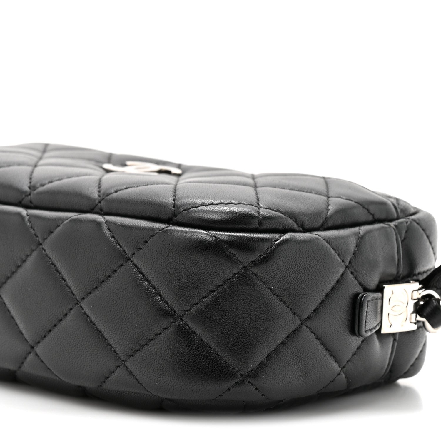Chanel Lambskin Quilted Small Camera Case Black 1914823 – FASHIONPHILE