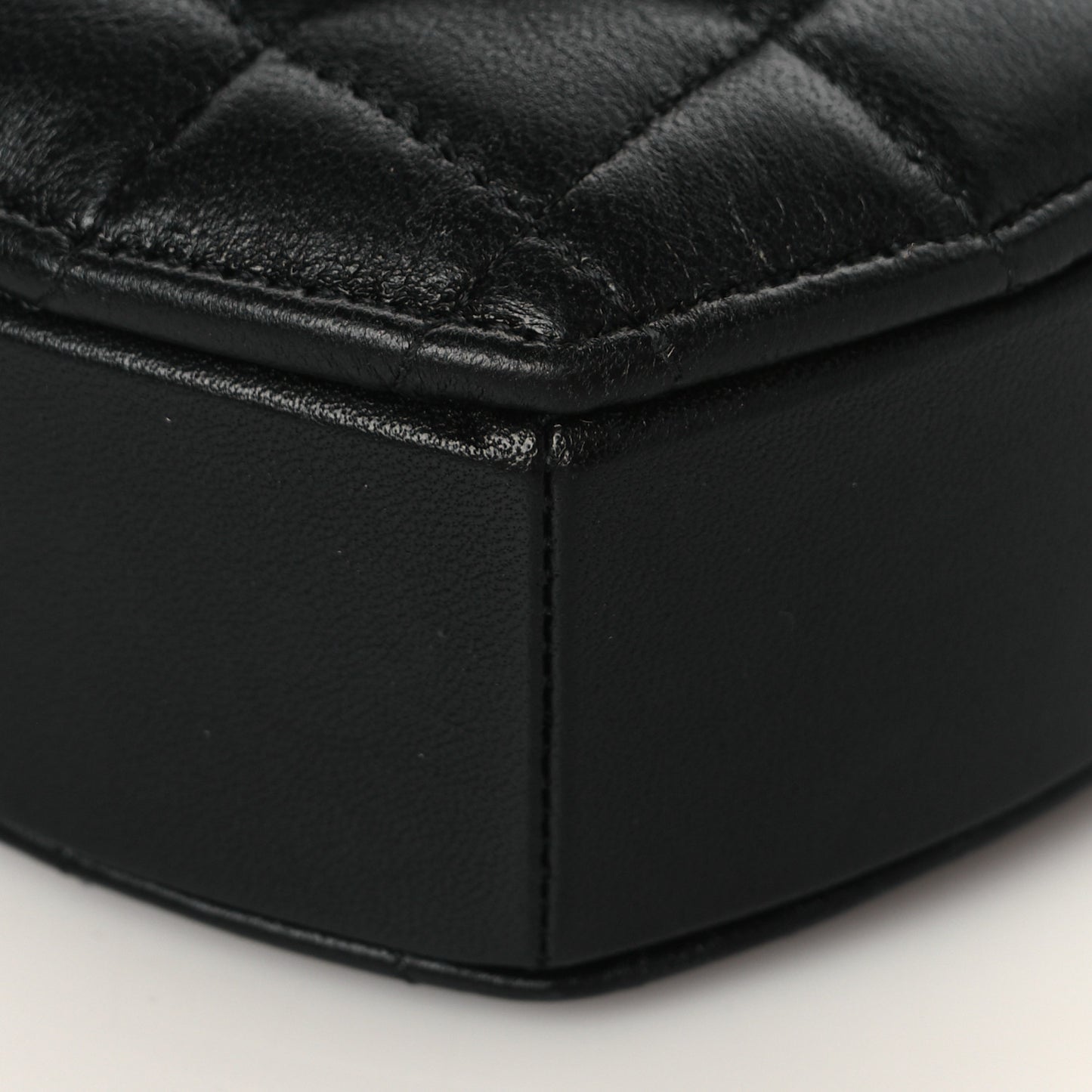 Lambskin Quilted CC In Love Heart Clutch With Chain Black