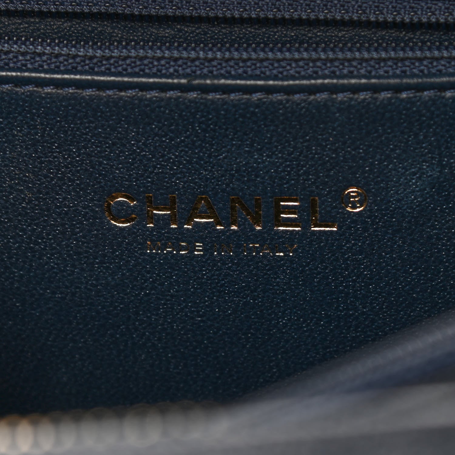 Chanel Caviar Quilted Medium CC Filigree Vanity Case Navy 6 of 10