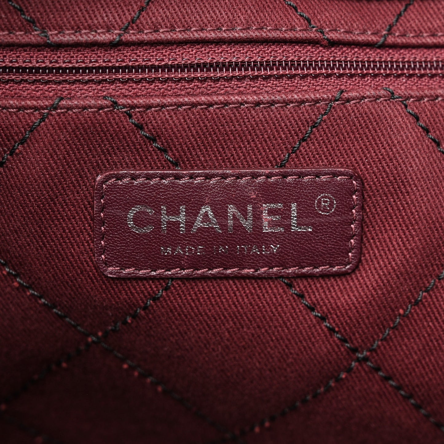 Grained Calfskin Quilted Small Daily Shopping Tote Black