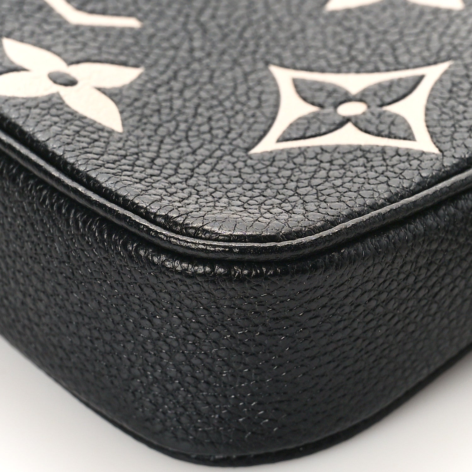Louis Vuitton Empreinte Monogram Giant Mini Pochette Accessories Black 7 of 8