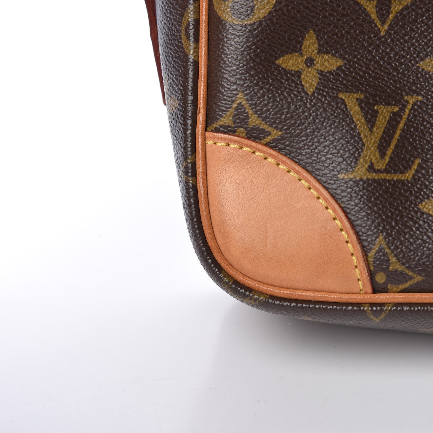 Monogram Trocadero 27