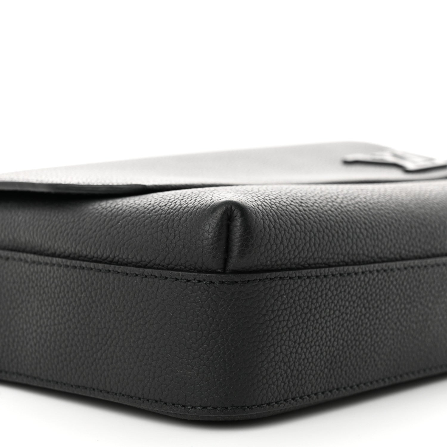 Louis Vuitton Calfskin Aerogram Fastline Messenger Black 8 of 11