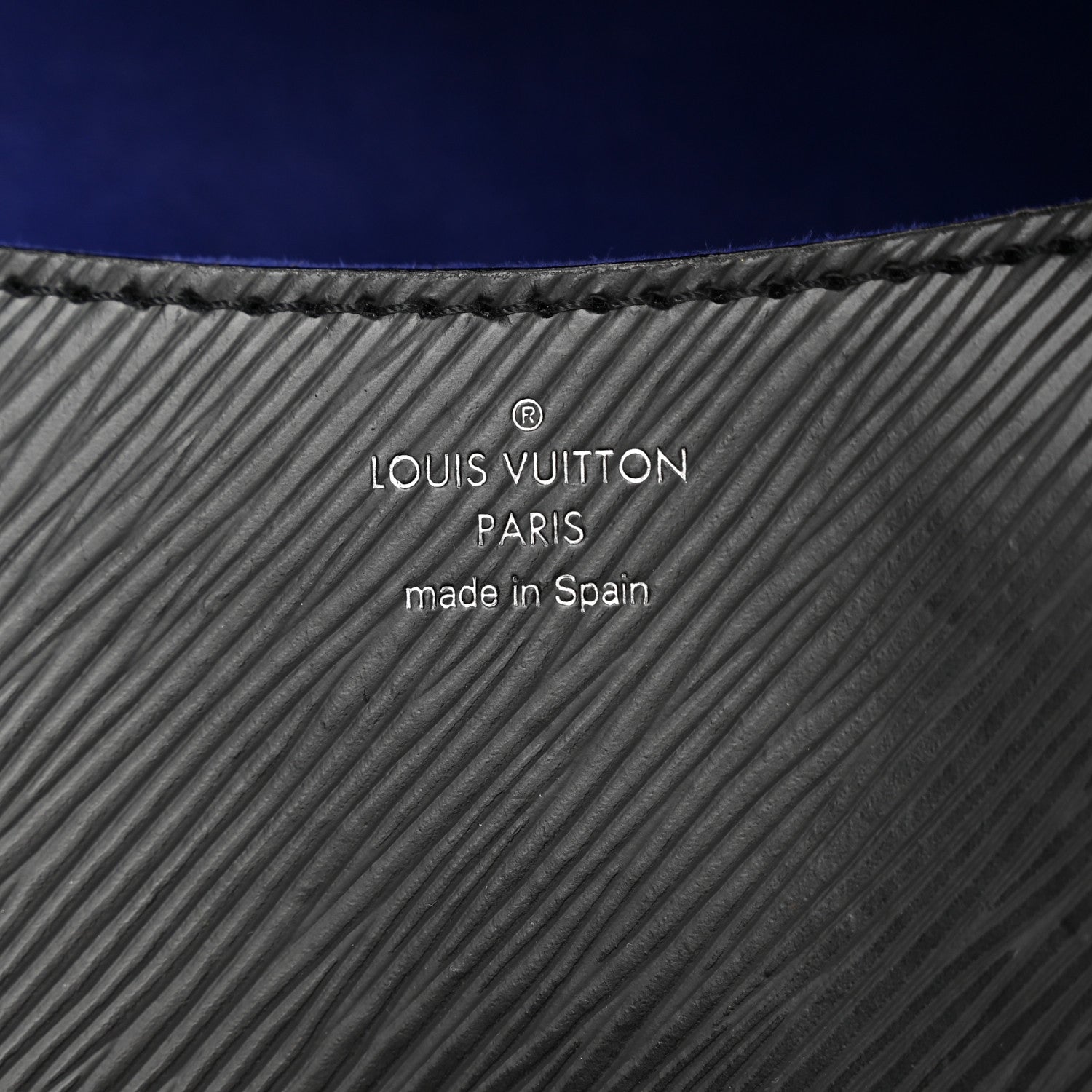 Louis Vuitton Epi Buci Crossbody Black 6 of 10