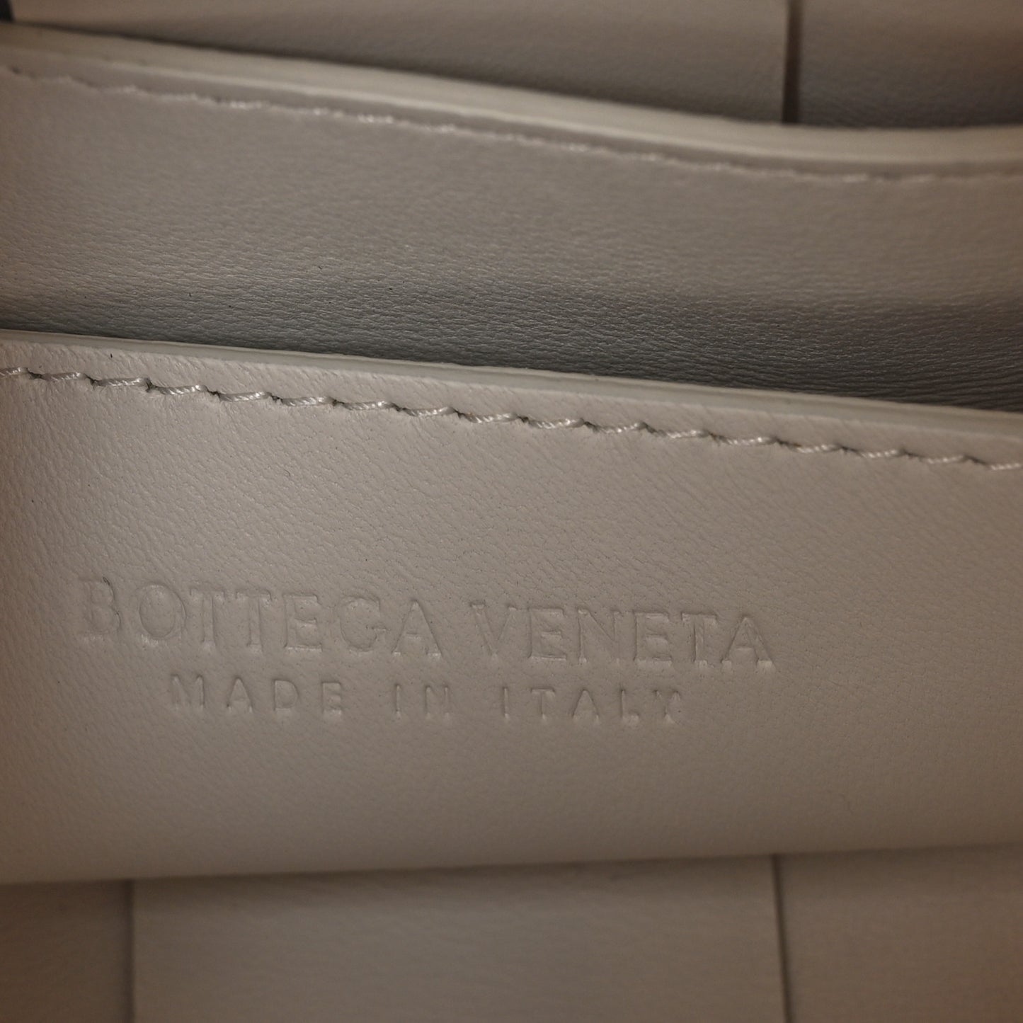 Lambskin Maxi Intrecciato Small Brick Cassette Bag White
